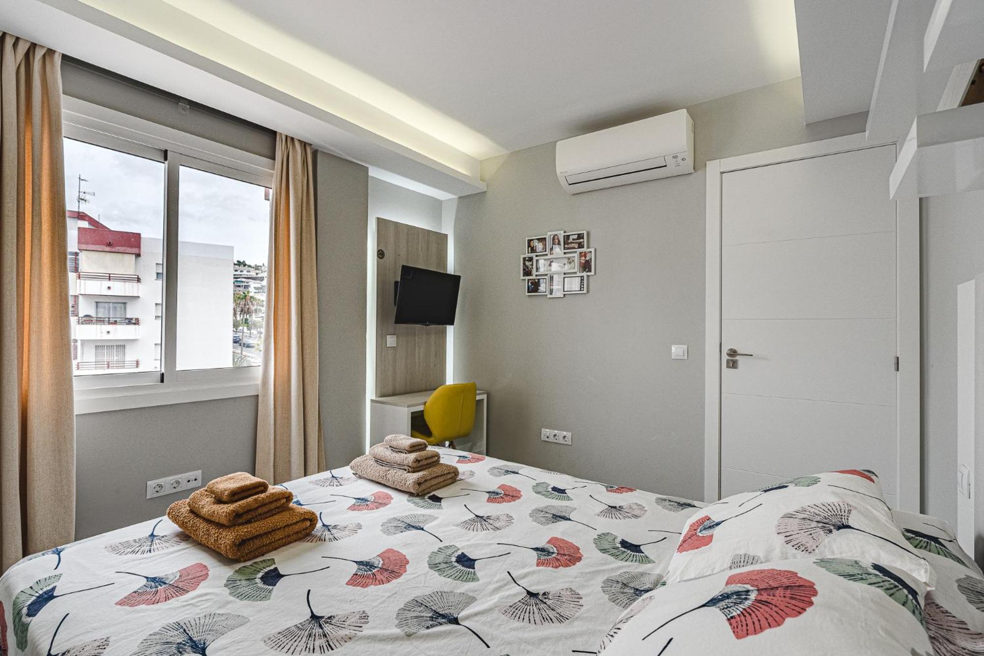 22 Avenida De Pueblos Apartment *