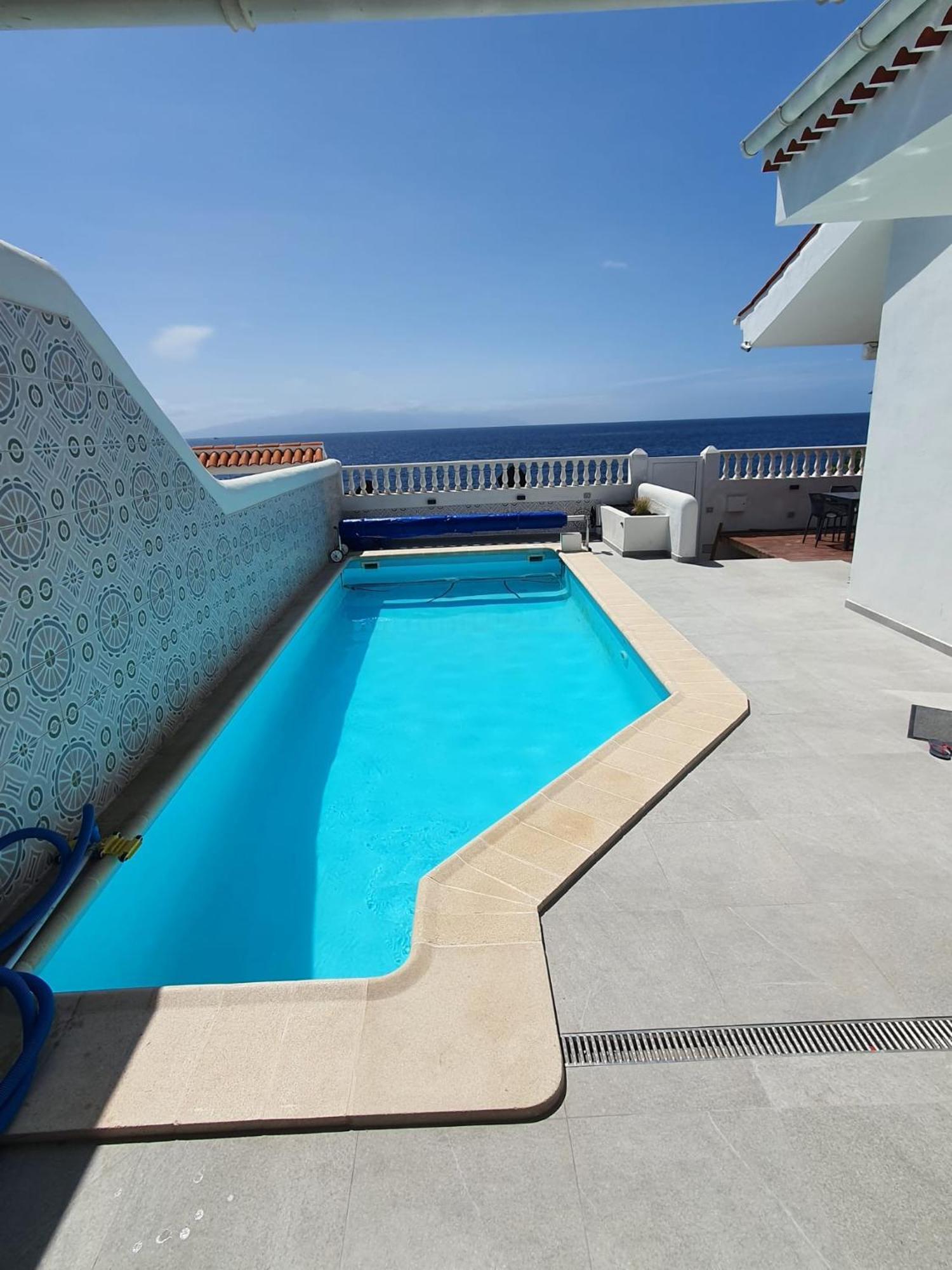 Del Mar Villa *