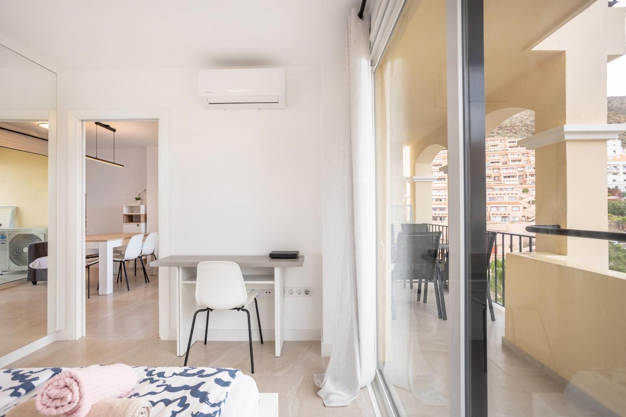 Castle Harbour Luxury Family Heated Pool By Lovetenerife Apartment Los Cristianos (Tenerife)