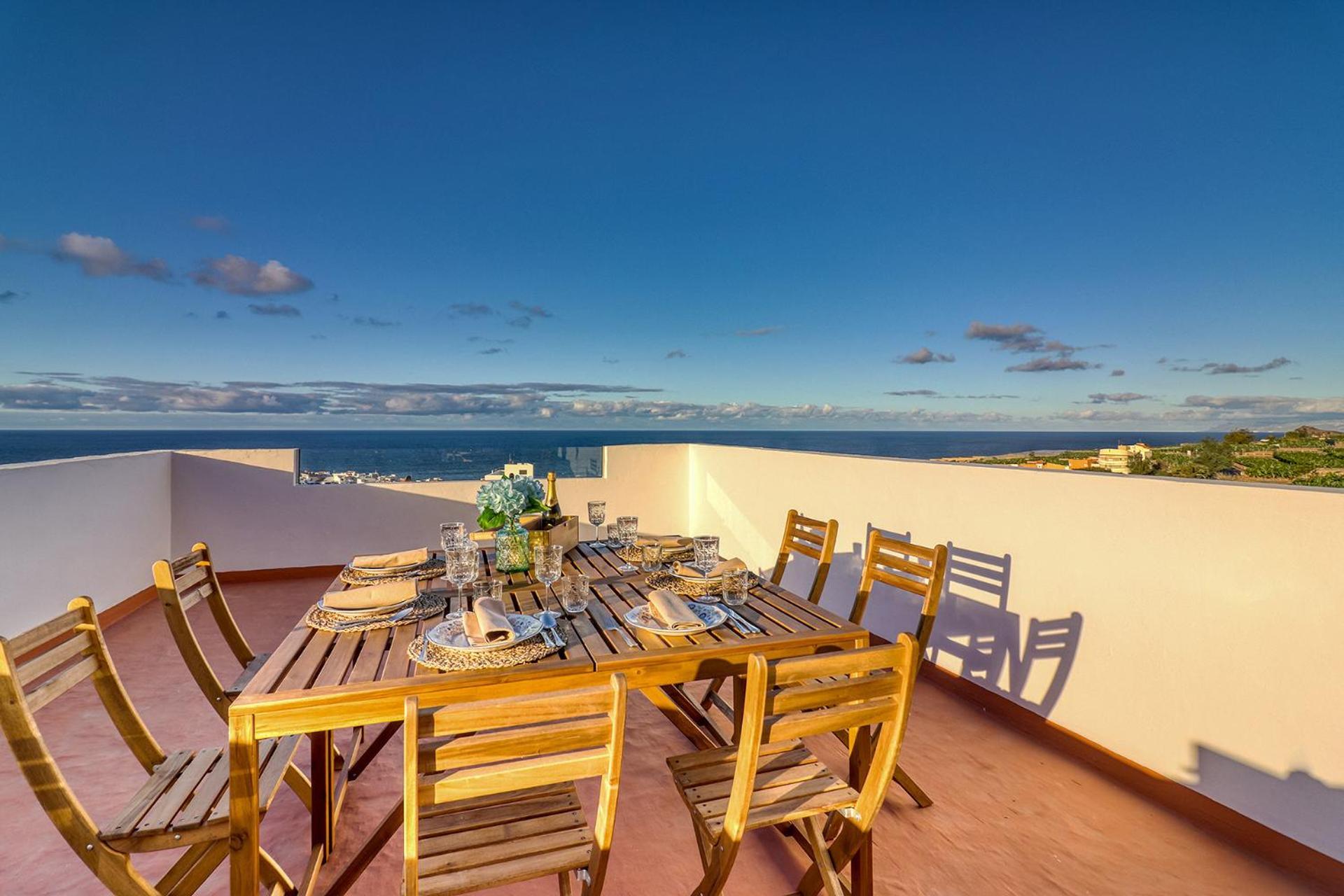 Spacious With Tropical Garden, Bbq, Near Seaside *