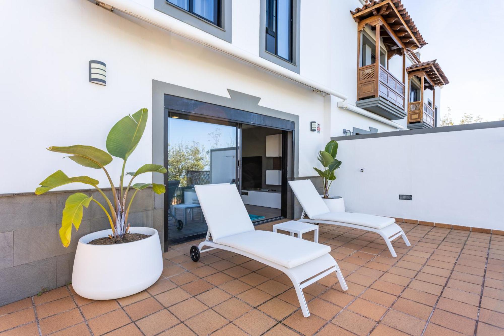 Hébergement de vacances Home2book Stunning Terrace, Bbq & Pool El *