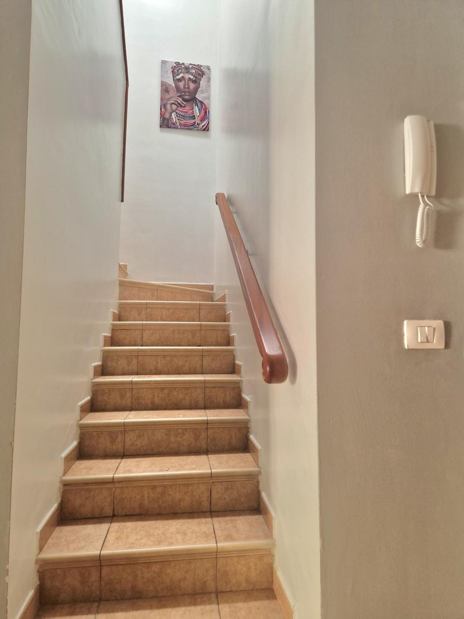 Apartment Spacious Independent Next The Airport - Sea
