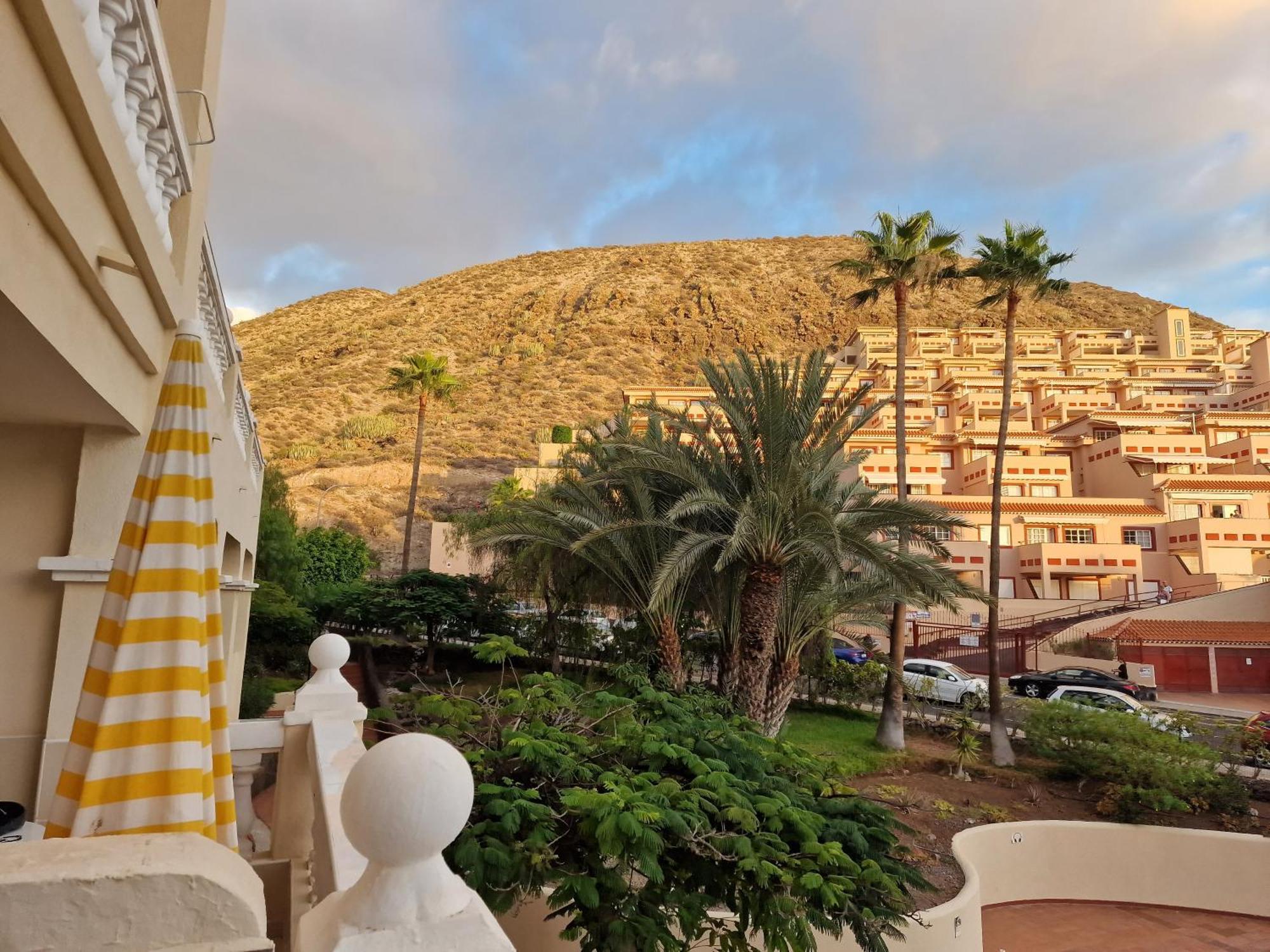 Tenerife Castle Harbour Apartment