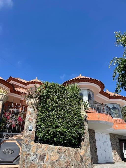 Maravilla With Sea Views Los Menores