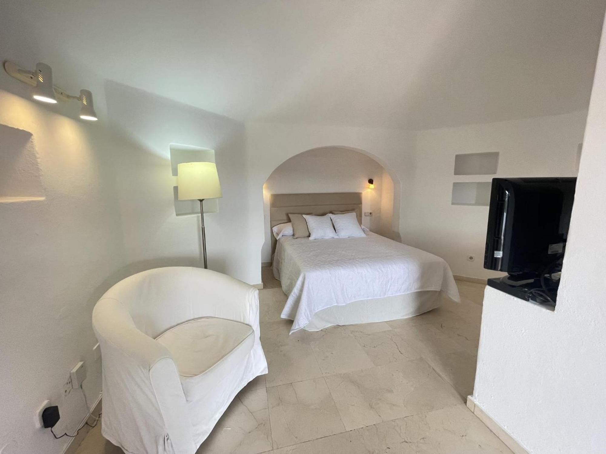 501.serene With Large Terrace And Pool Apartamento *