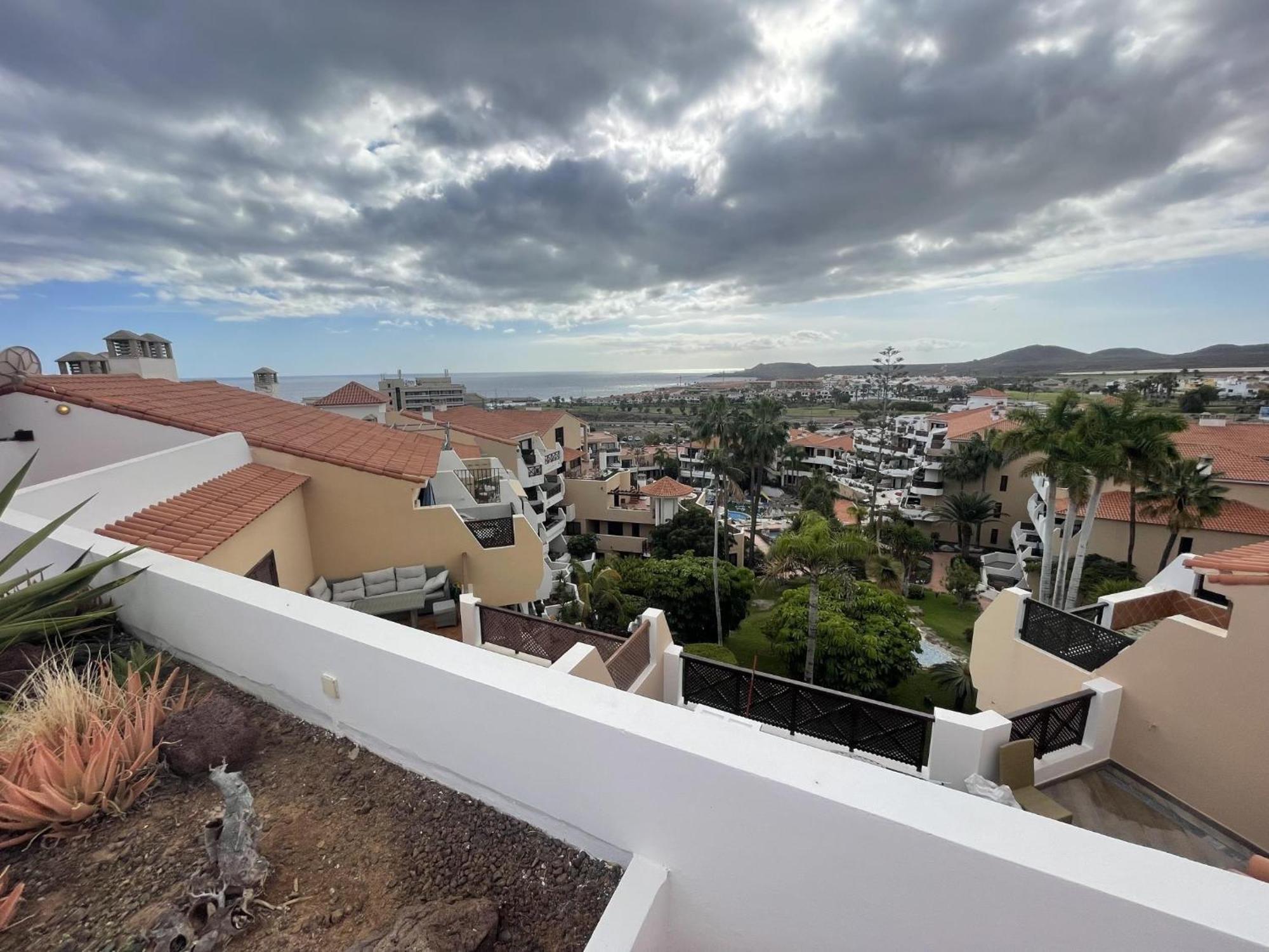 501.serene With Large Terrace And Pool *