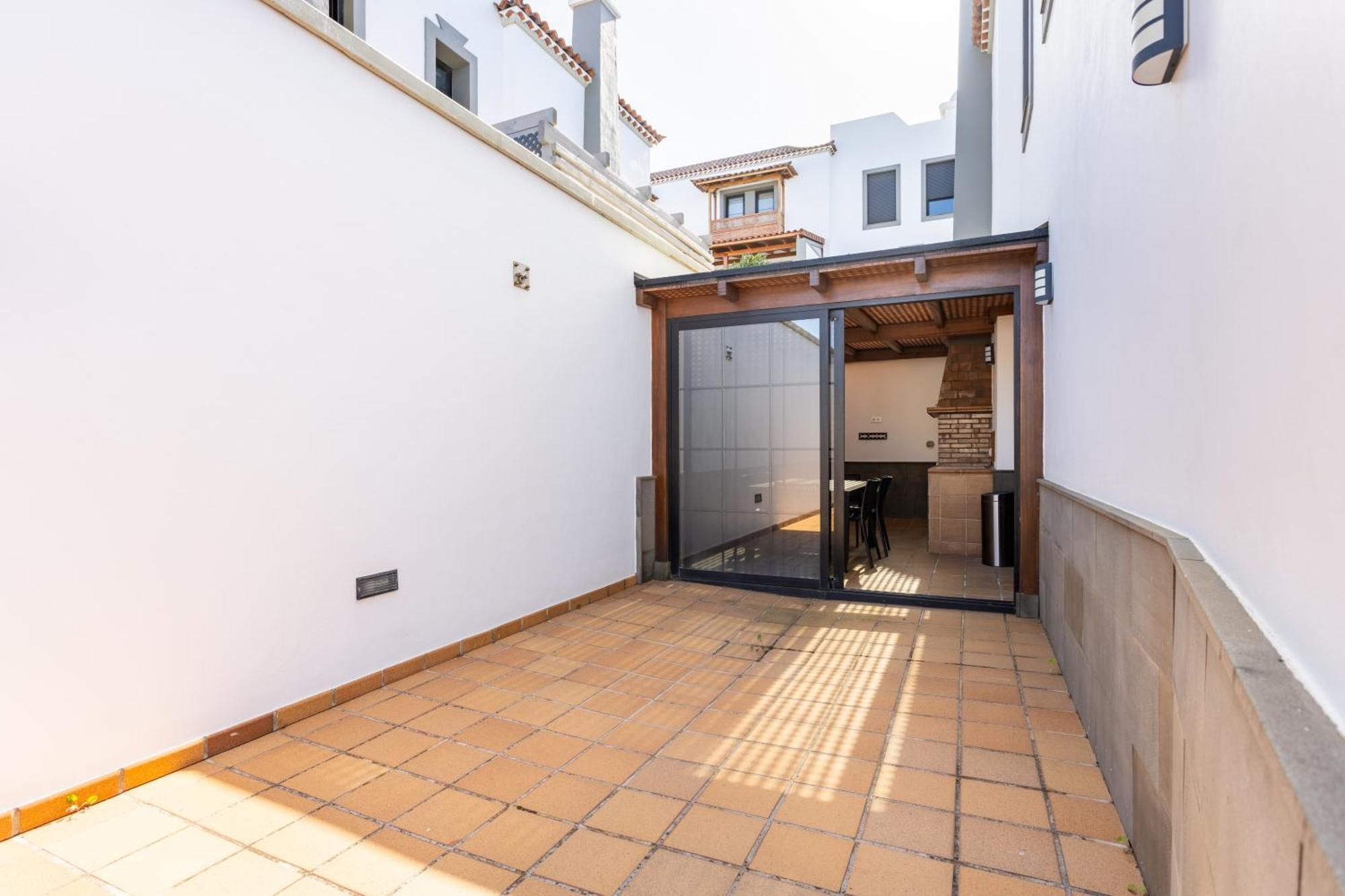Home2book Stunning Terrace, Bbq & Pool El