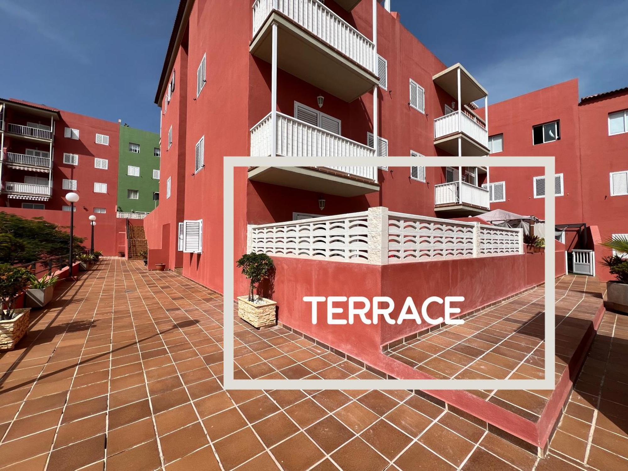 Terraza Del Sol Con Piscina En