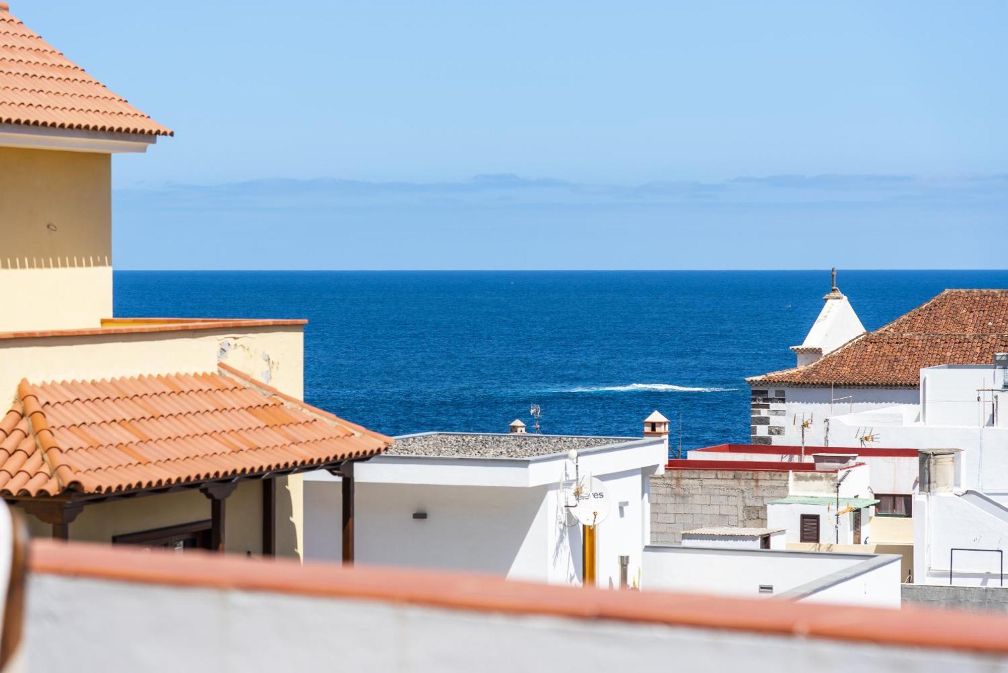 Penthouse, Close To The Natural Pools With Big Terrace, Ocean & View *