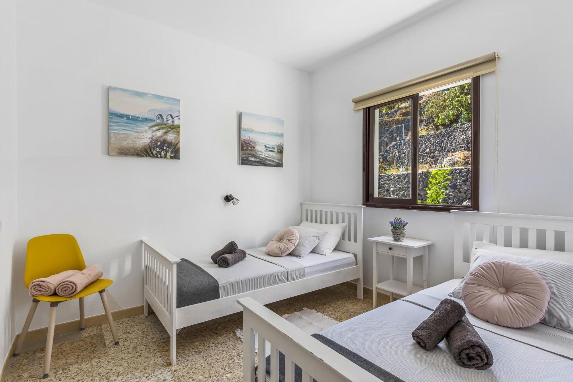 Apartment Penthouse, Close To The Natural Pools With Big Terrace, Ocean & View *