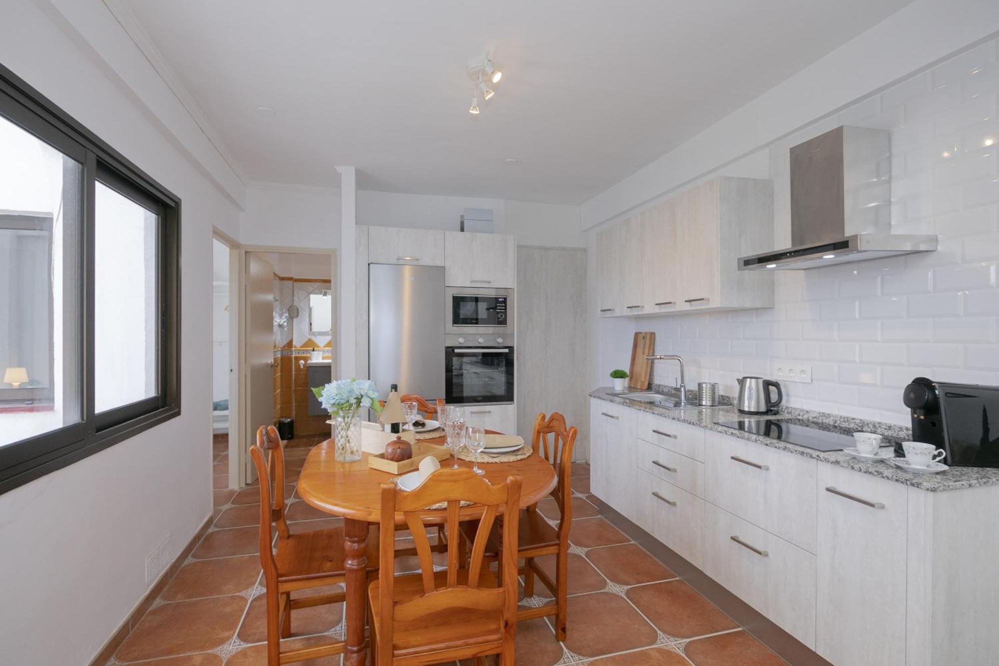 Rooftop View Escape - 1 Minute To Center And Fast Wi-fi - Special Season Price For And June Icod De Los Vinos