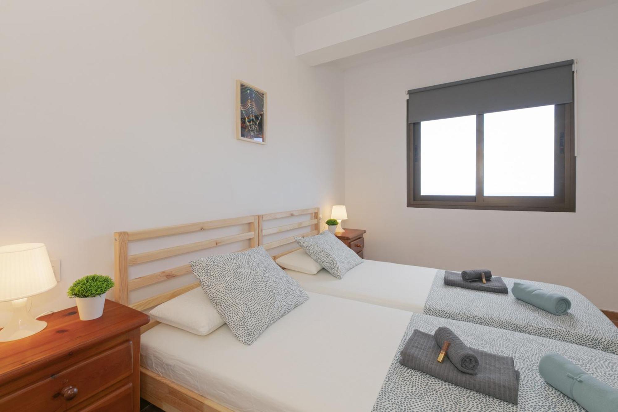 Rooftop View Escape - 1 Minute To Center And Fast Wi-fi - Special Season Price For And June * Icod De Los Vinos