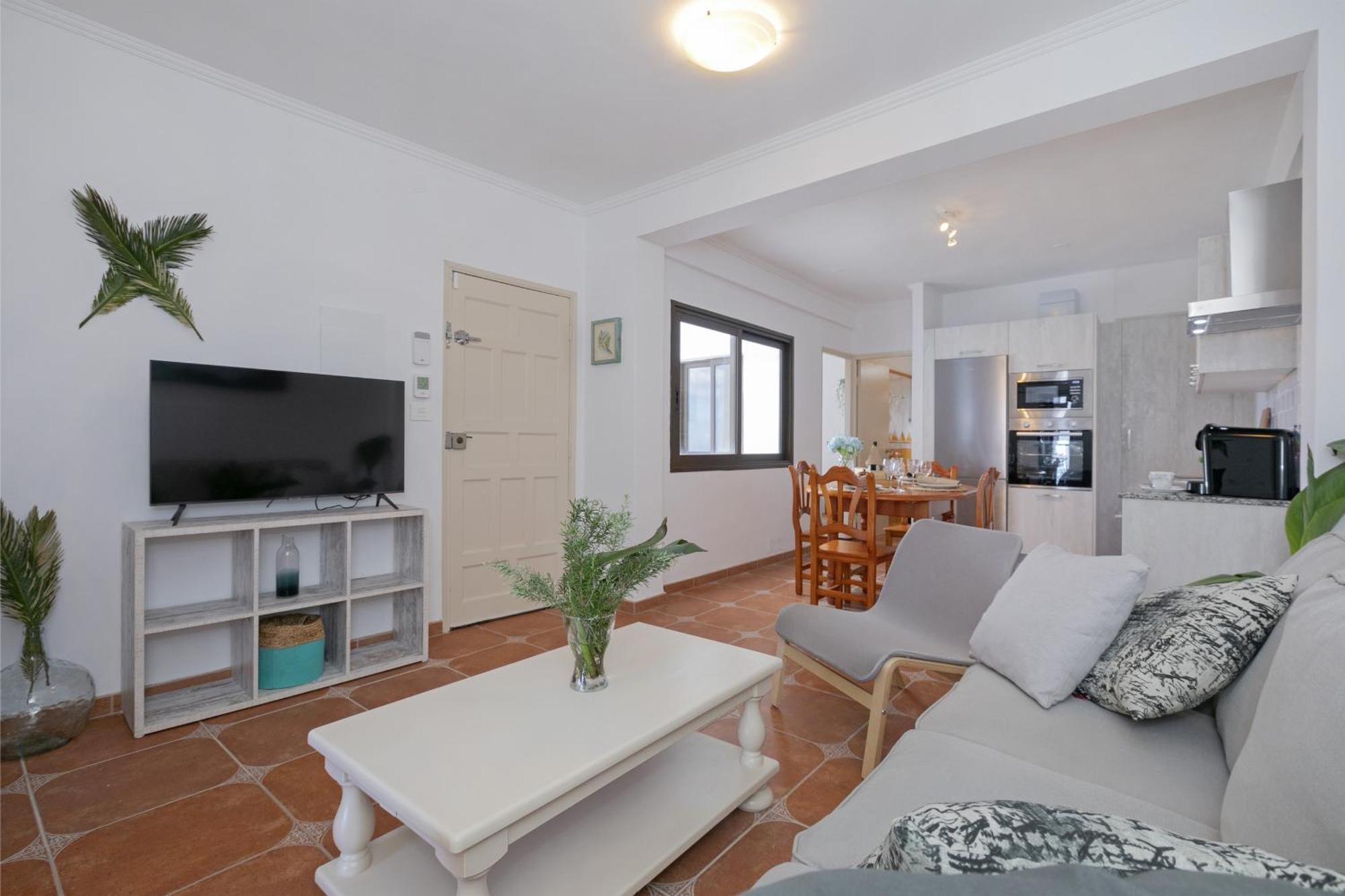 Rooftop View Escape - 1 Minute To Center And Fast Wi-fi - Special Season Price For And June Icod De Los Vinos