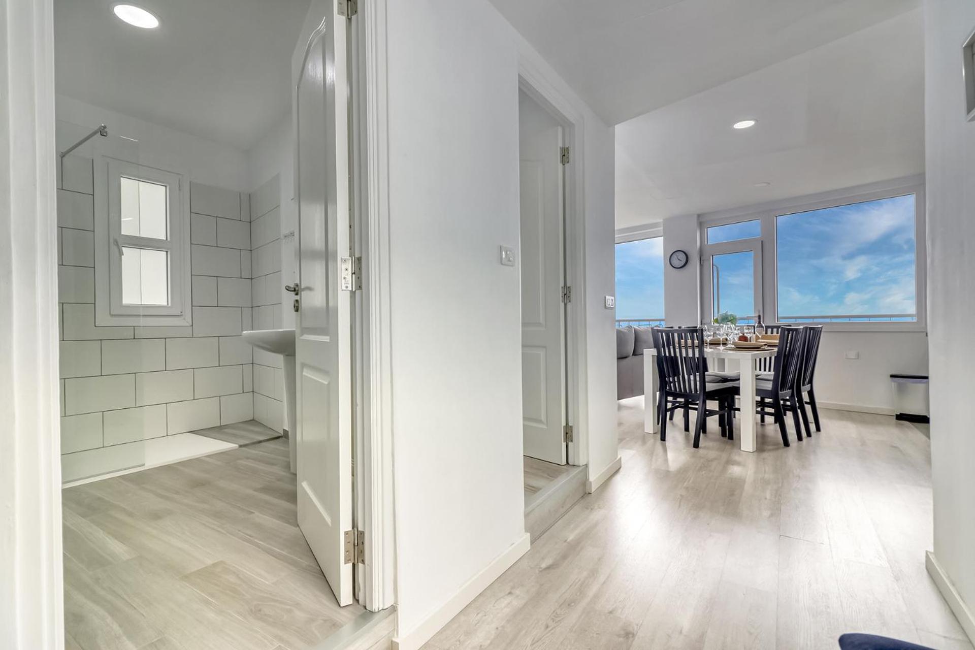Modern With Private Parking & Ocean View & Coffee Corner