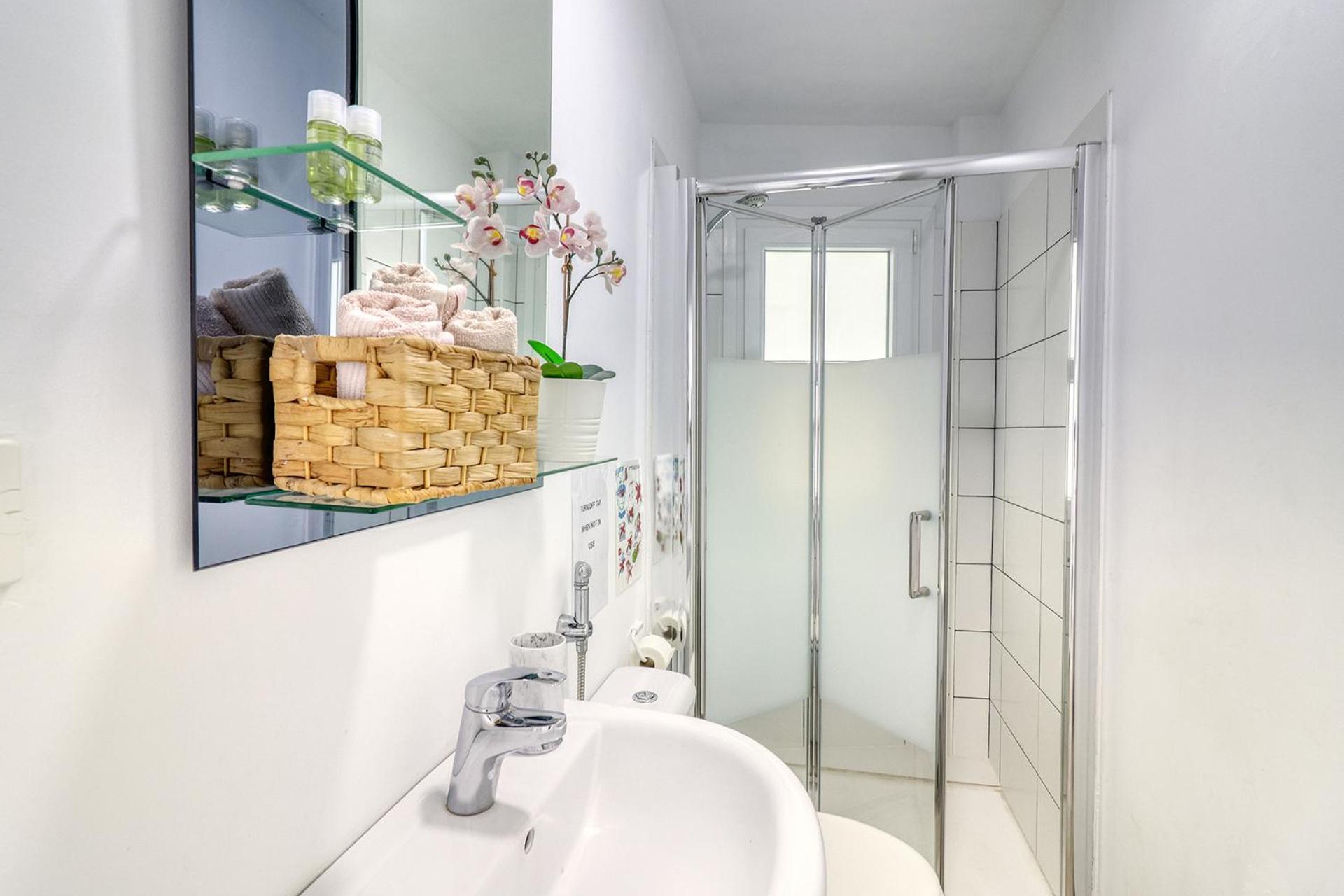 Modern With Private Parking & Ocean View & Coffee Corner Apartamento