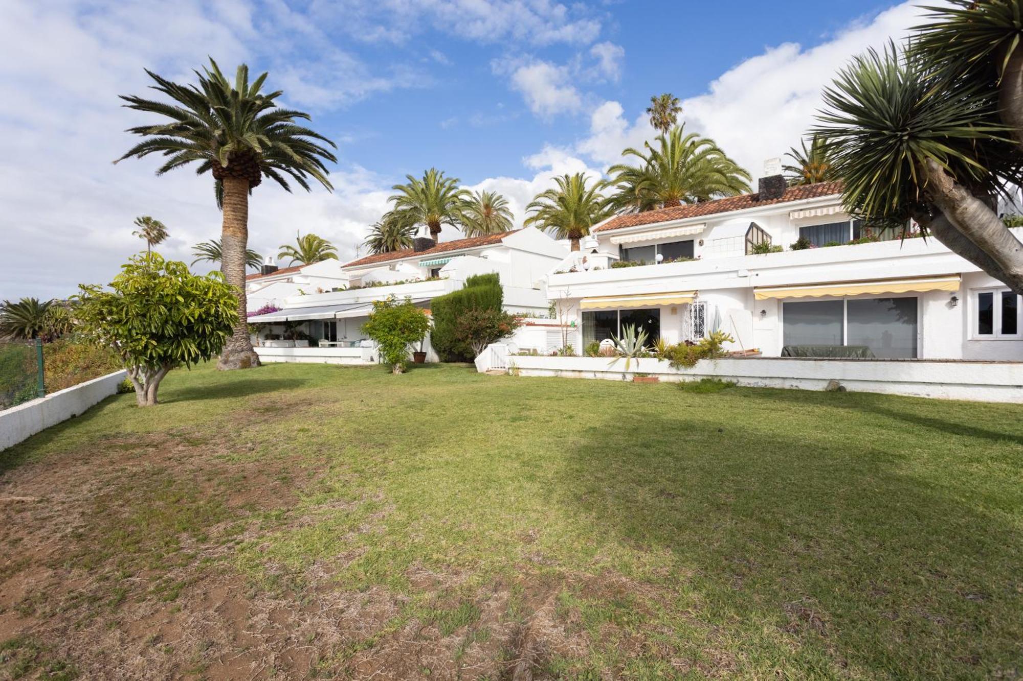 Home2book Stunning Apt Seaview & Pool, La Victoria *