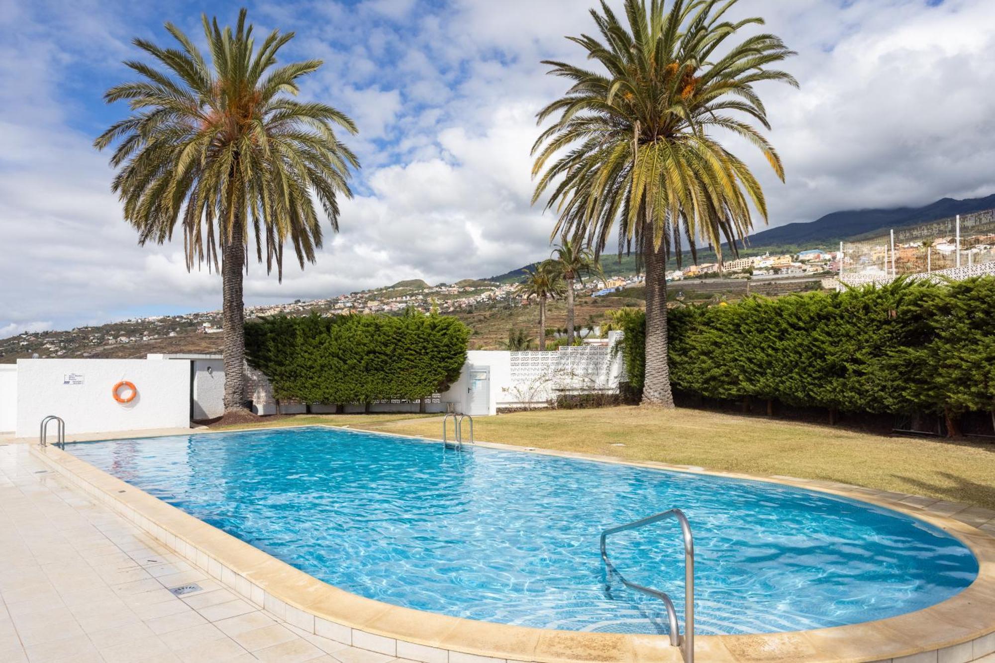 Home2book Stunning Apt Seaview & Pool, La Victoria Appartement *
