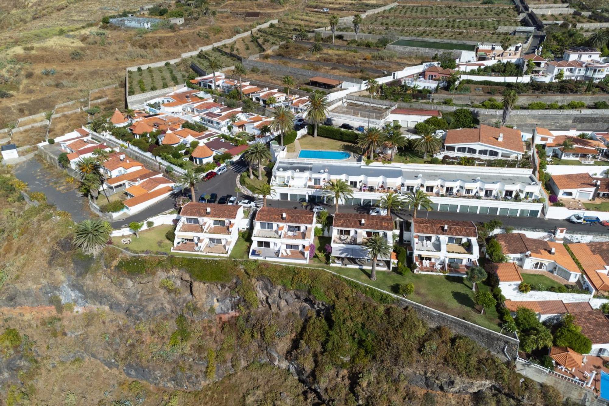 Home2book Stunning Apt Seaview & Pool, La Victoria Appartement *