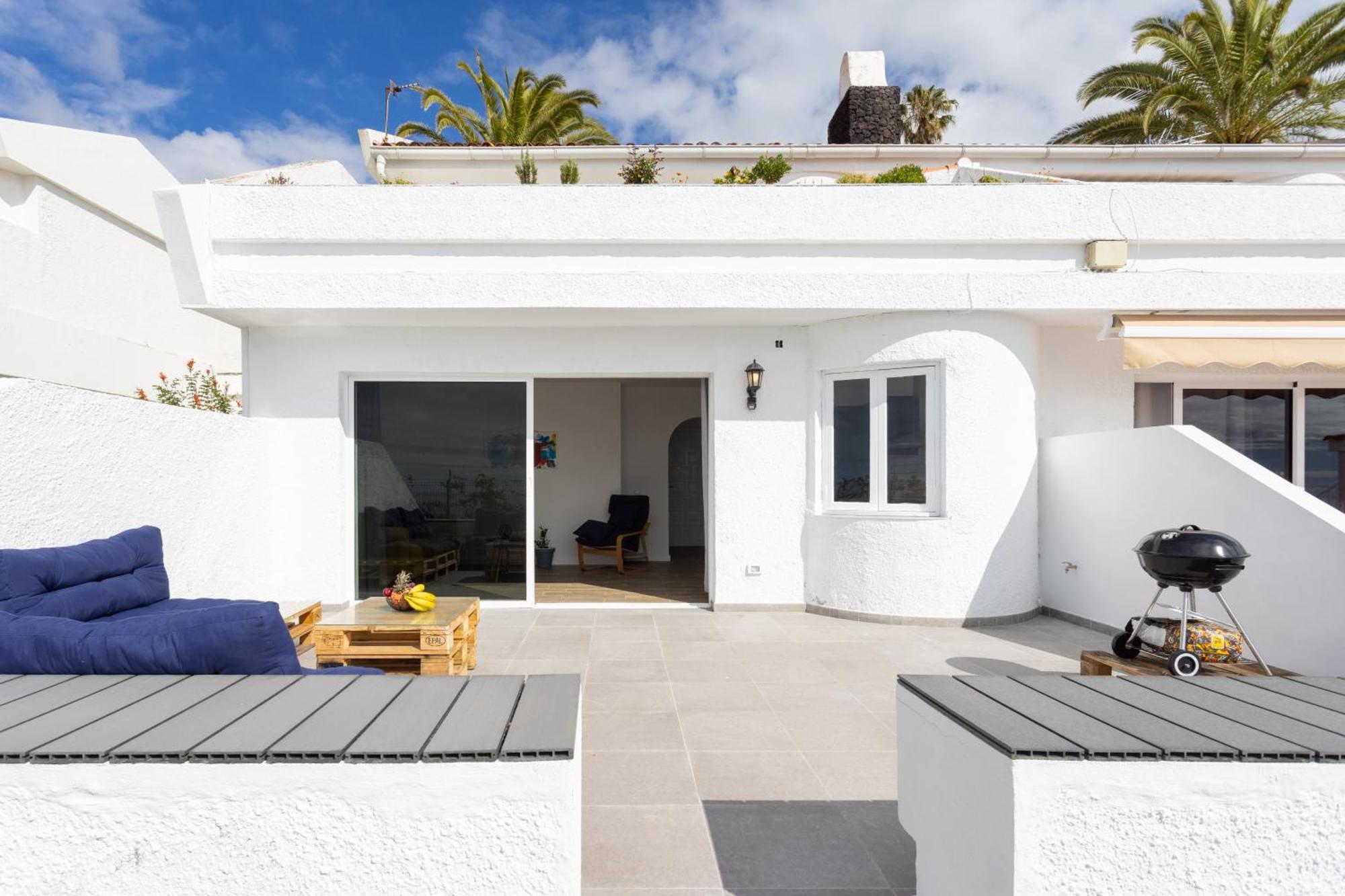Home2book Stunning Apt Seaview & Pool, La Victoria Appartement *