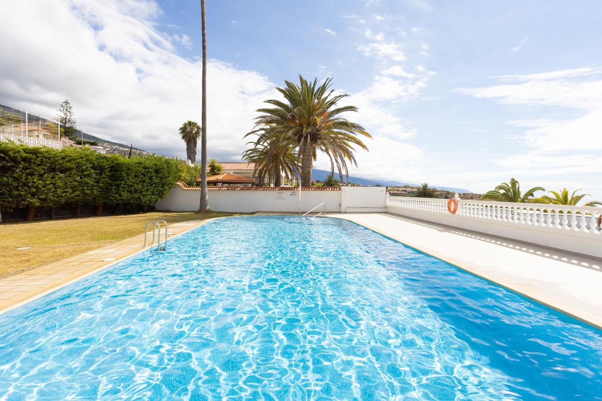 Home2book Stunning Apt Seaview & Pool, La Victoria *