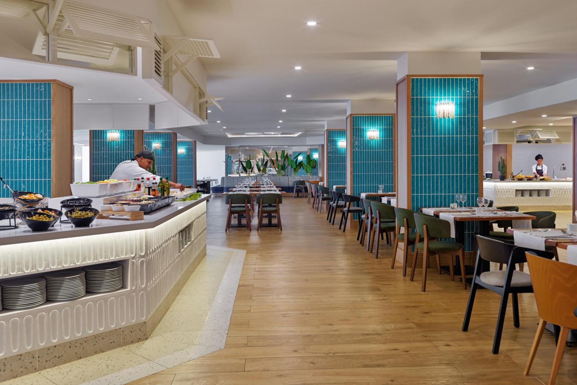 Hotel H10 Conquistador 4*