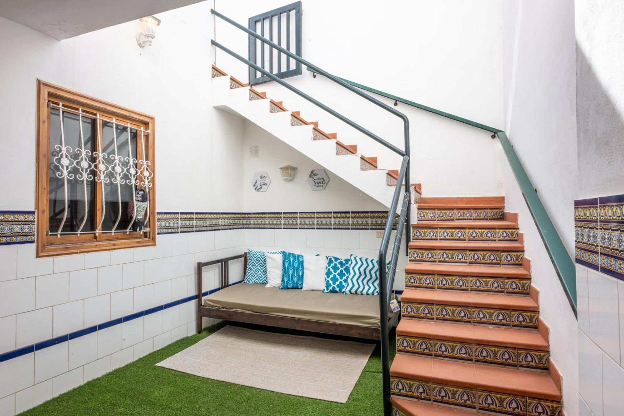 Amplia Y Luminosa Casa En Abades