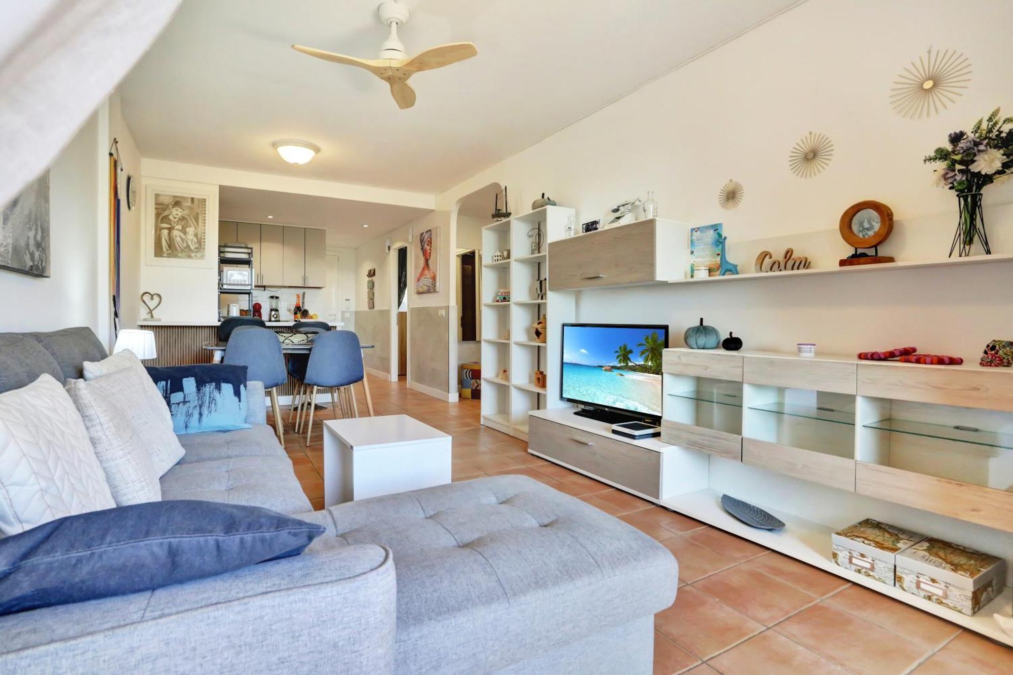 Apartment El Paraiso, Beautiful Swimming Pool With Ocean View, Parking, Fiber Playa Paraiso (Tenerife)
