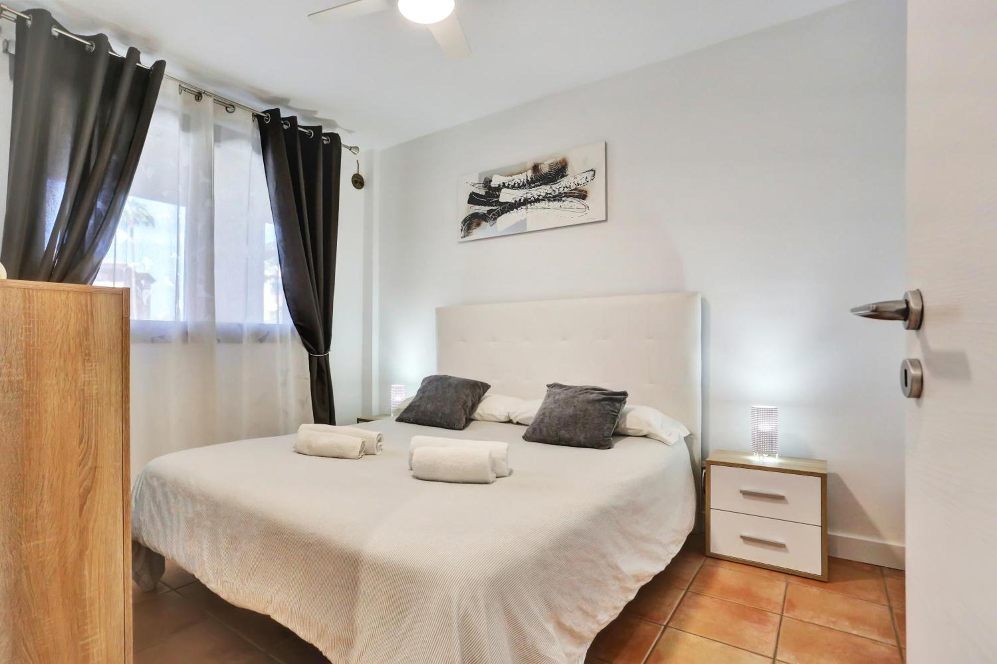 El Paraiso, Beautiful Swimming Pool With Ocean View, Parking, Fiber Apartment Playa Paraiso (Tenerife)