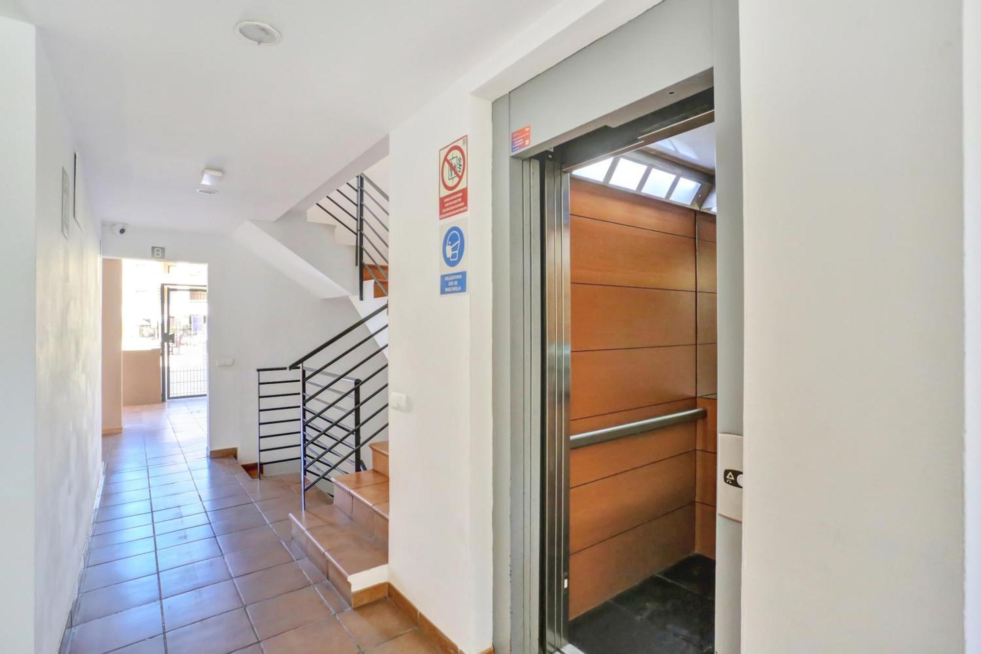 El Paraiso, Beautiful Swimming Pool With Ocean View, Parking, Fiber *