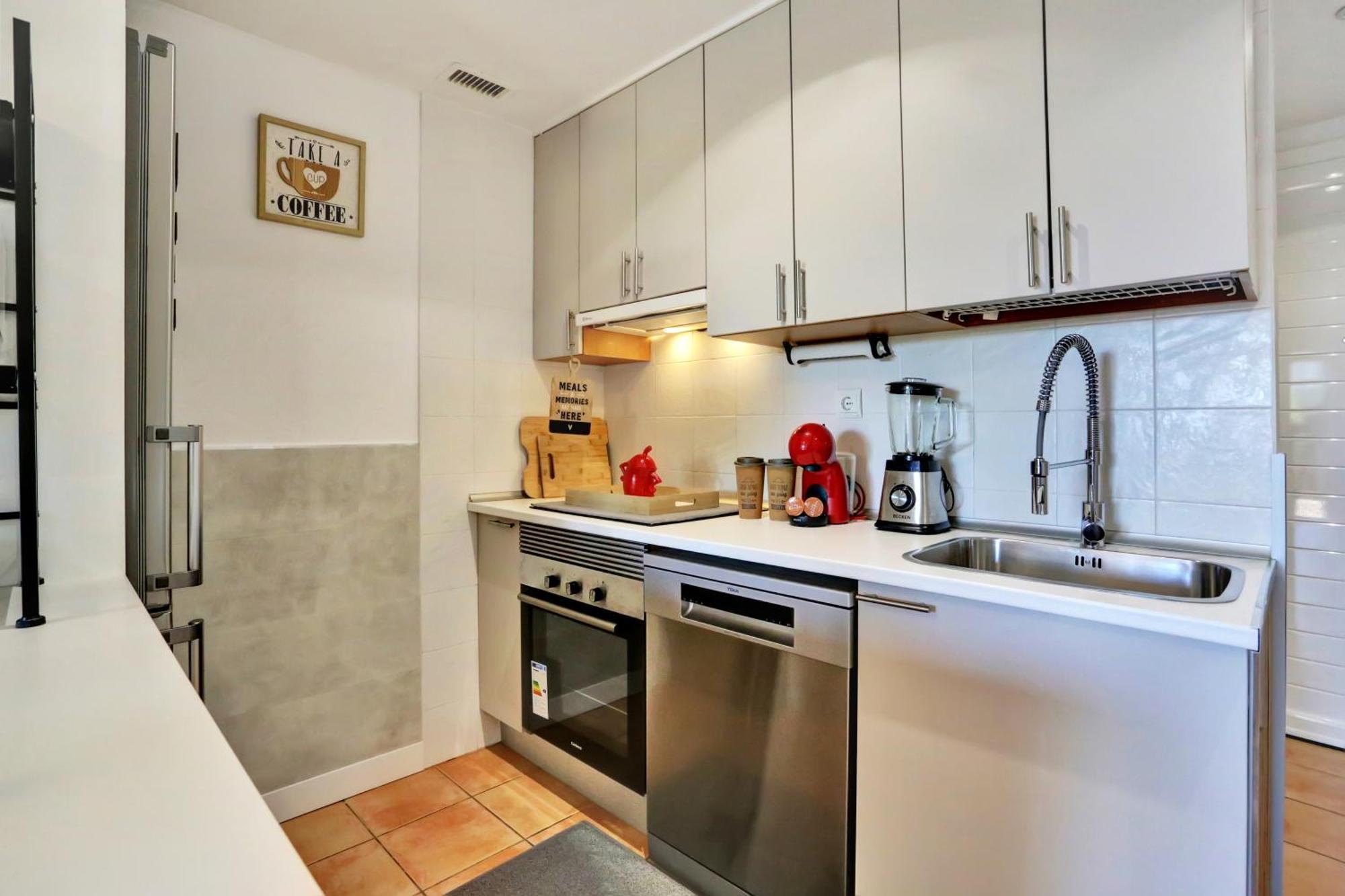 El Paraiso, Beautiful Swimming Pool With Ocean View, Parking, Fiber Apartment *