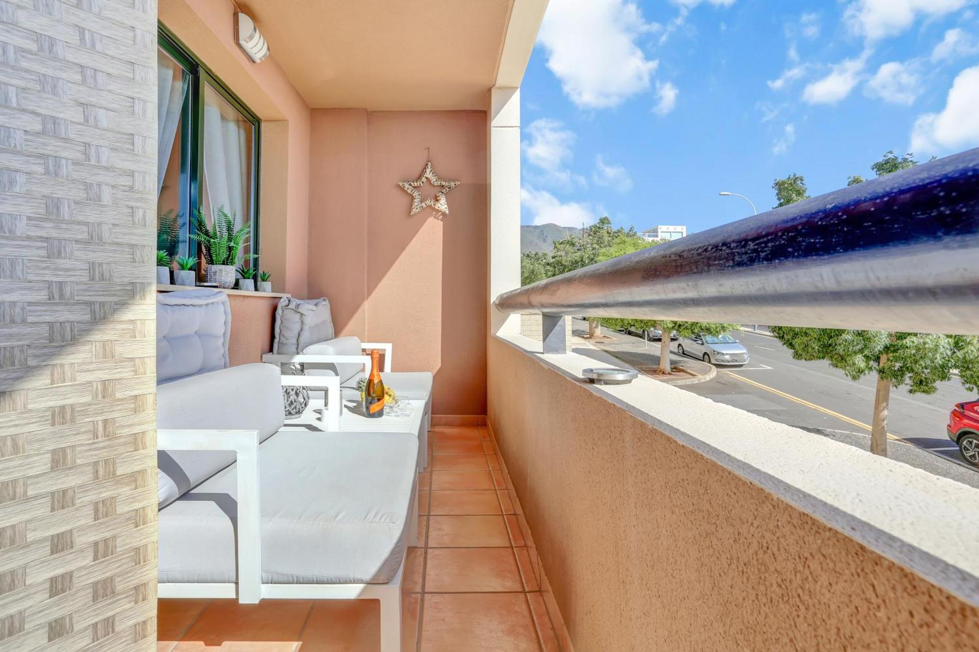 El Paraiso, Beautiful Swimming Pool With Ocean View, Parking, Fiber Playa Paraiso (Tenerife)