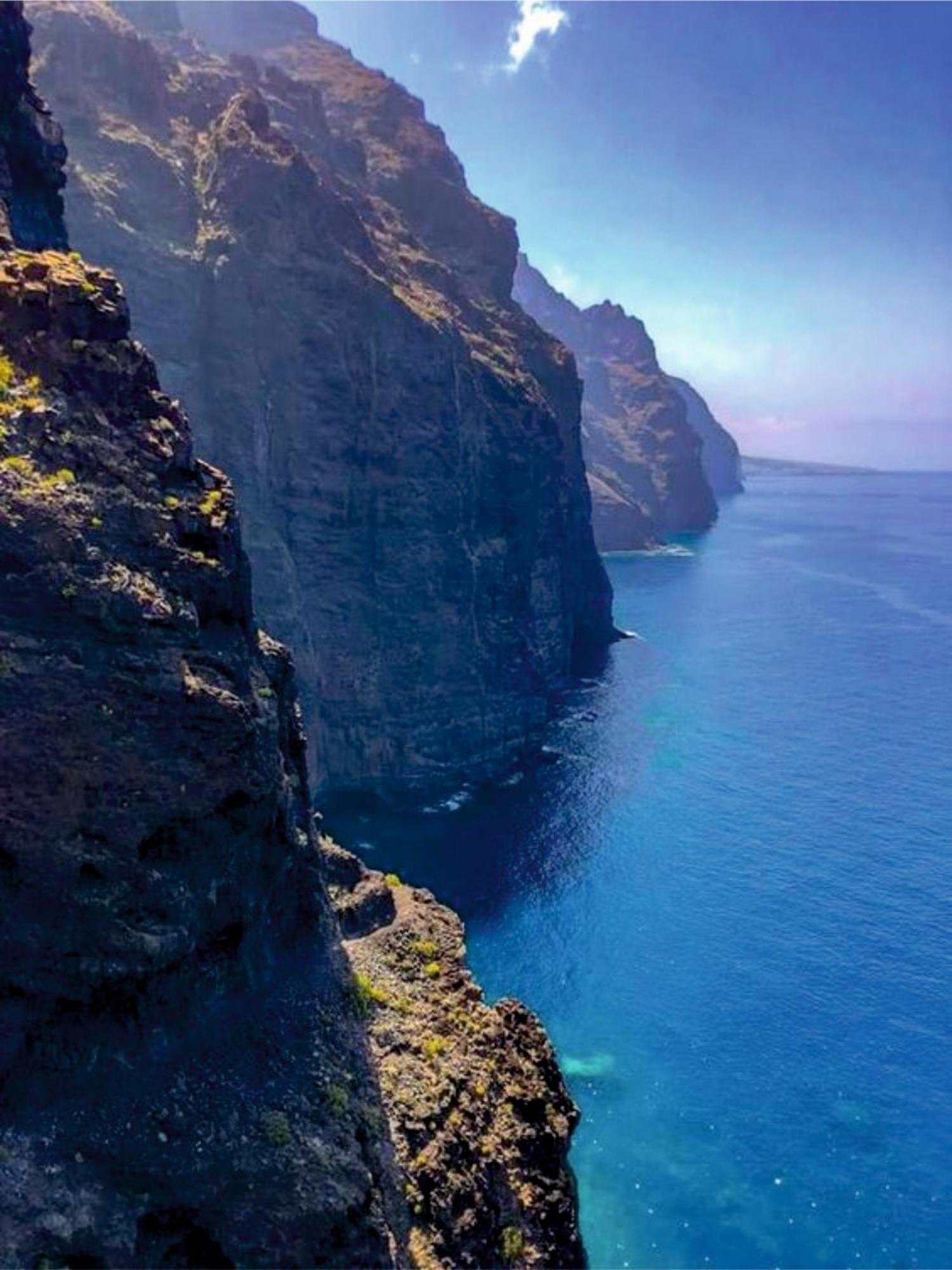 Acantilados De Gigantes, Islas Canarias, Espana * Acantilado de los Gigantes