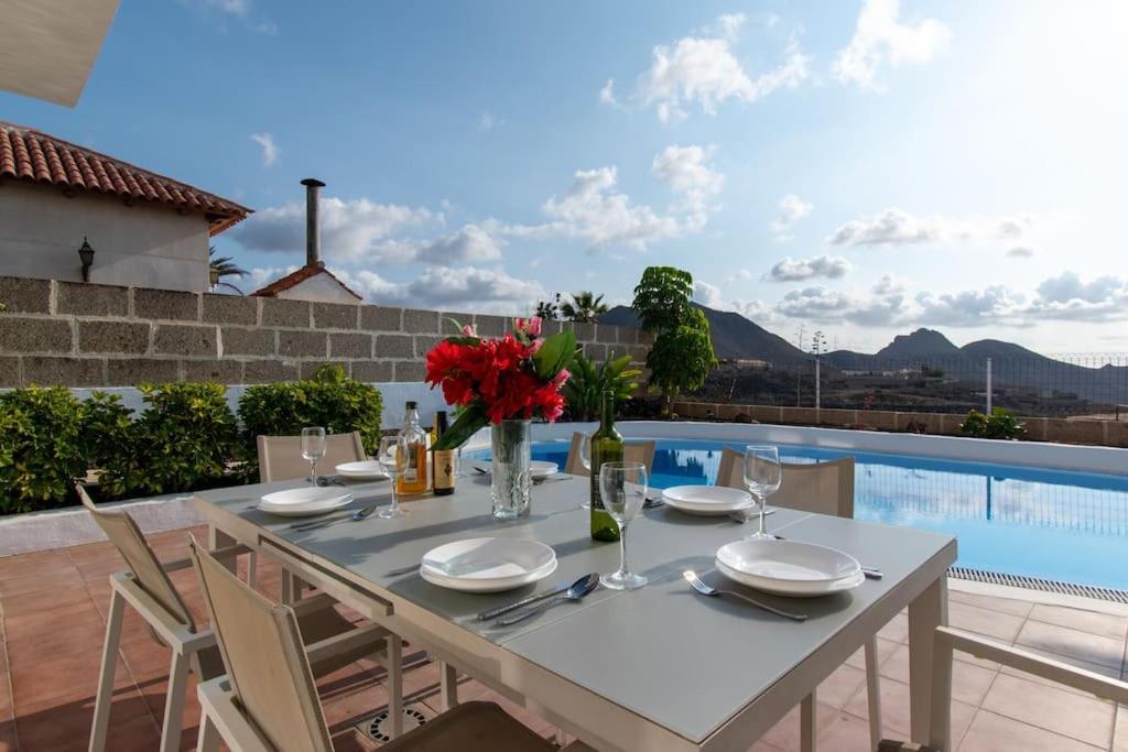 Simona. Peaceful 3 Bedroom Villa. Villa