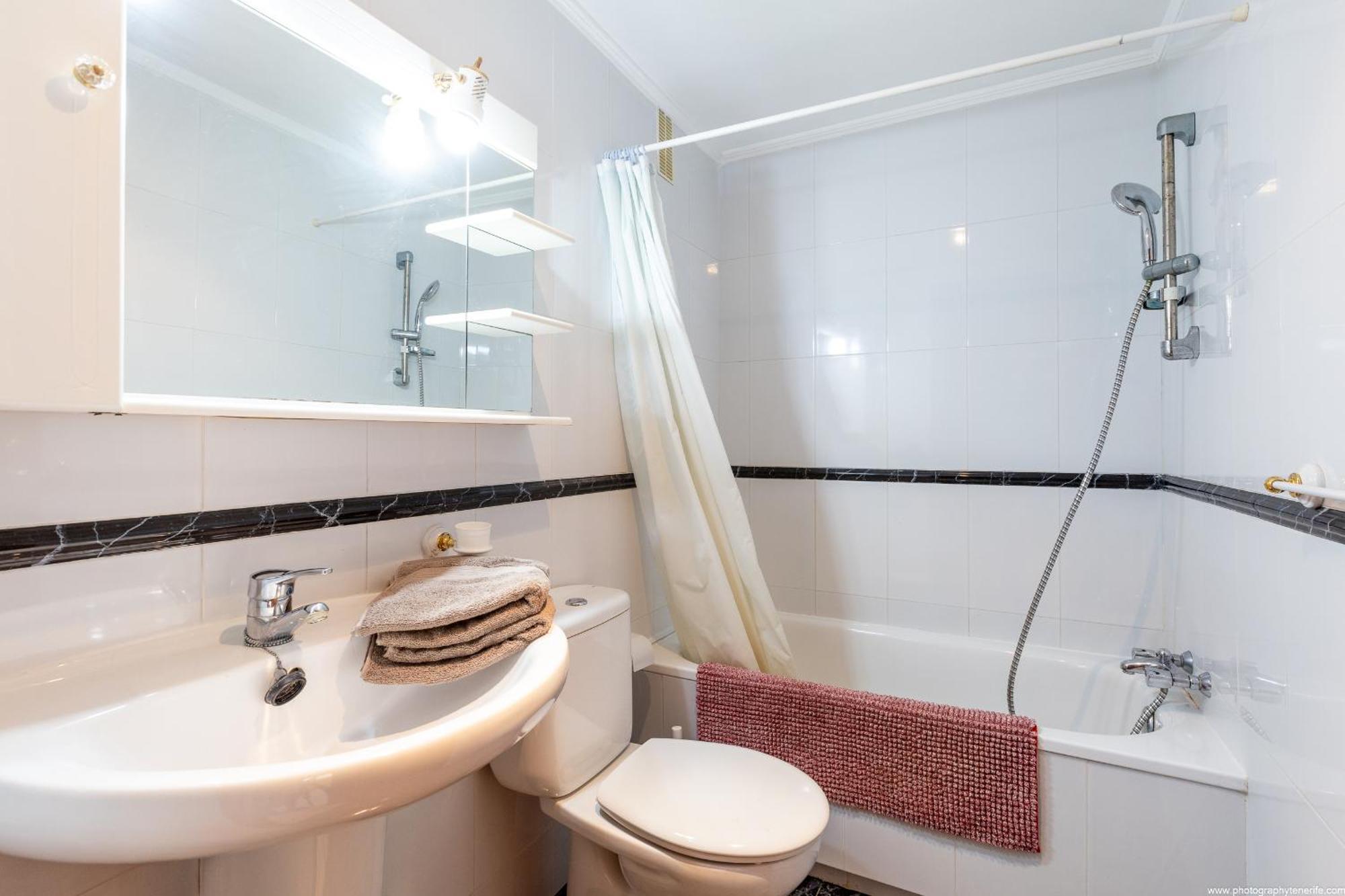 Appartement Cristianos 2 Bedroom Quiet Complex 200 Meters From The Ocean *