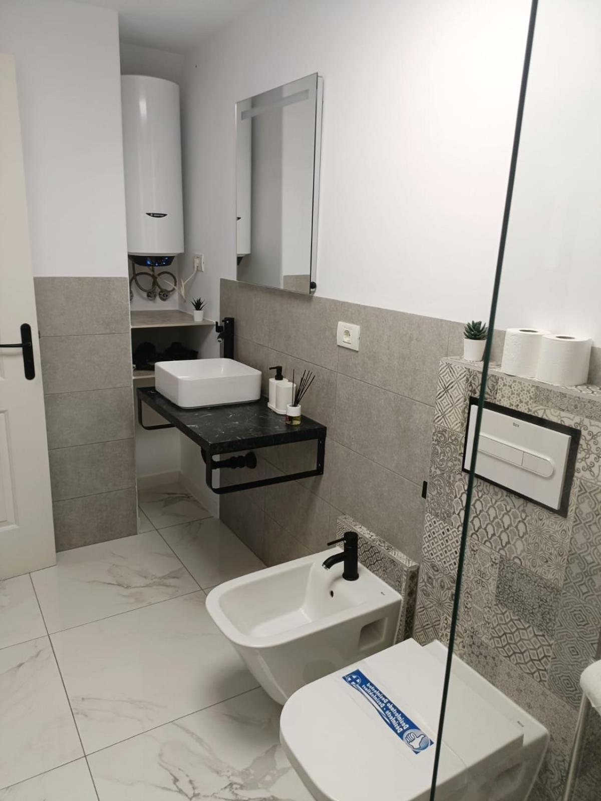 Appartement Beautiful With Pool And Wifi
