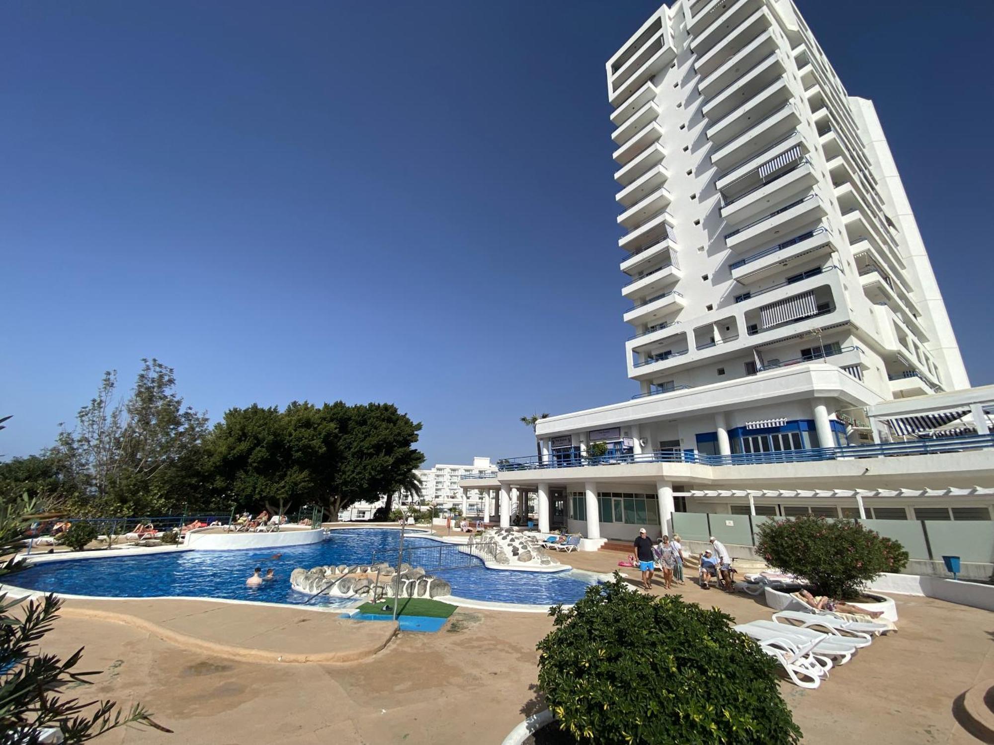 Tropicalidays Paraiso Seafront Apartment