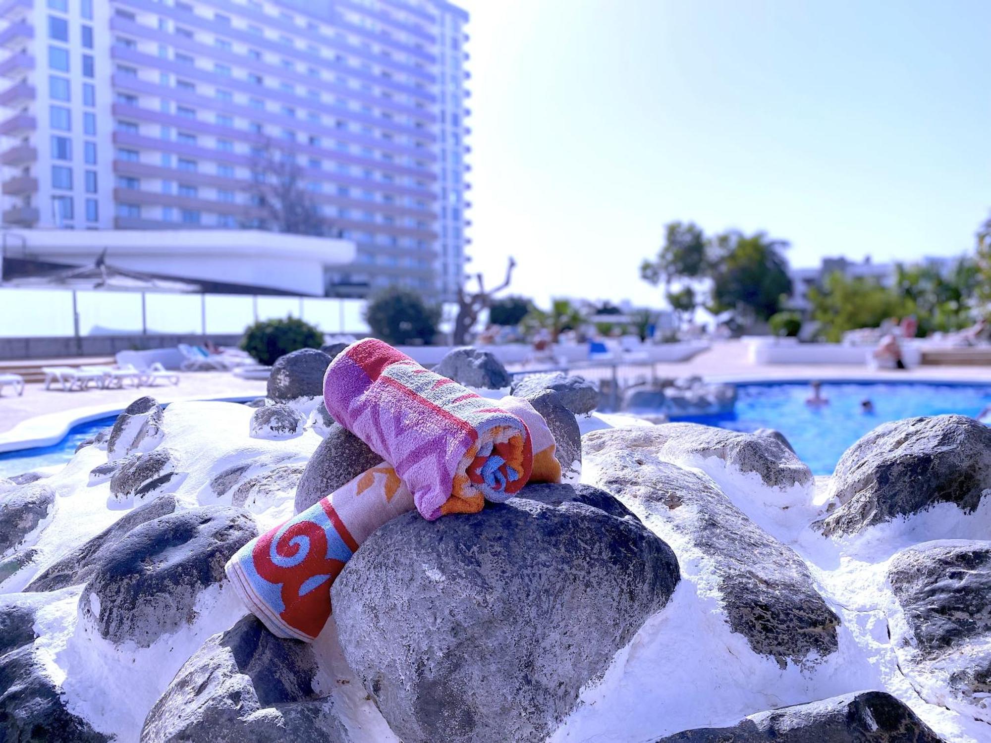 Tropicalidays Paraiso Seafront Apartment *