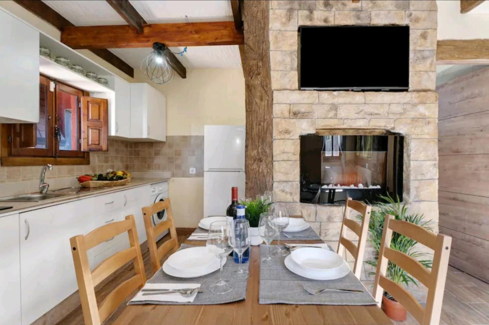 Villa Rustic House *