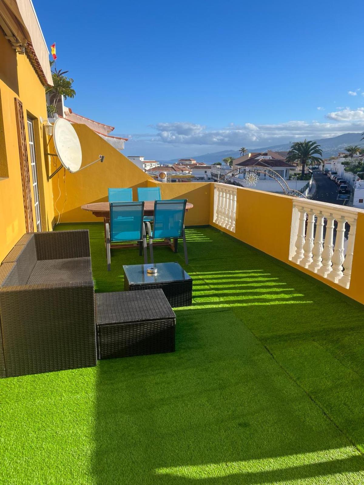 Grosse Terrasse Mit Esstisch, Markise. Einfach Apartamento *