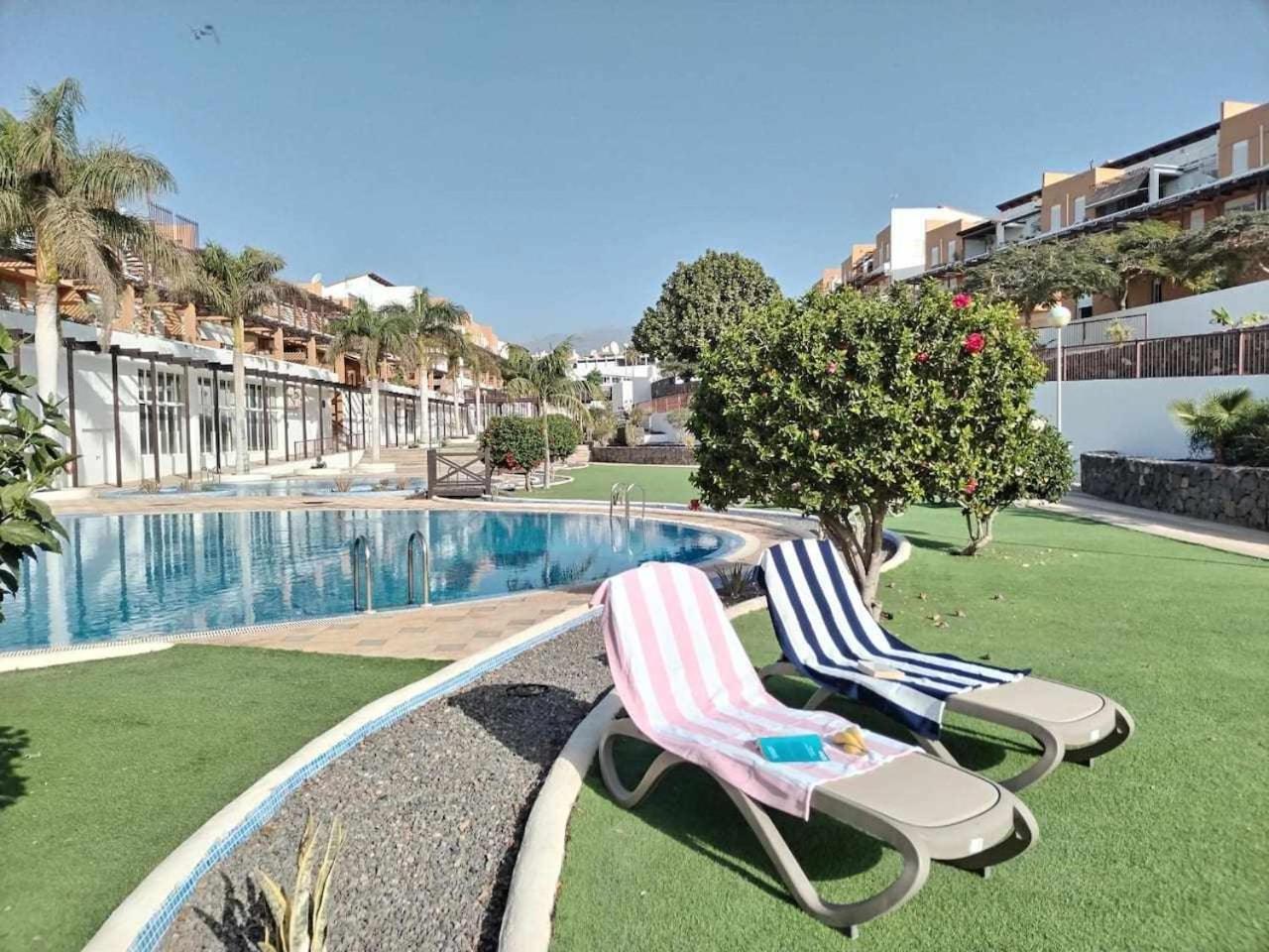 Rentenerife Magec Swing & Sun Amarilla Golf Apartamento *
