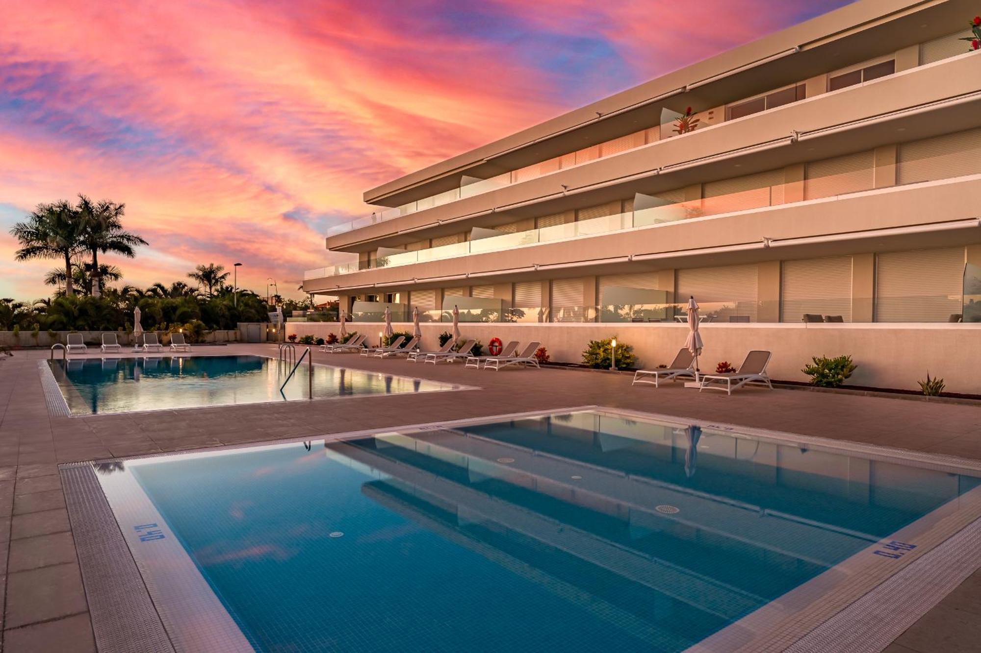 Appartement Modern New Terrazas De Costa Adeje. Heated Pool, Big Terrace And Private Parking