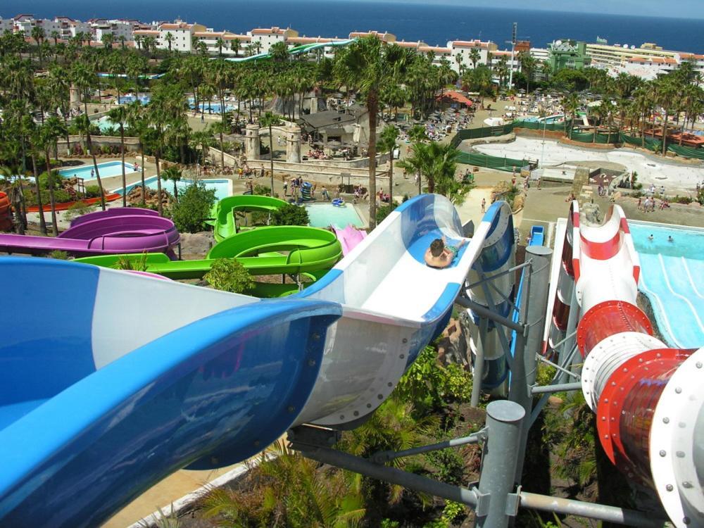 Amazing 3 Bedroom On The First Line Of The Americas Beach, Air Conditioner And Terrace Ocean View Appartement *