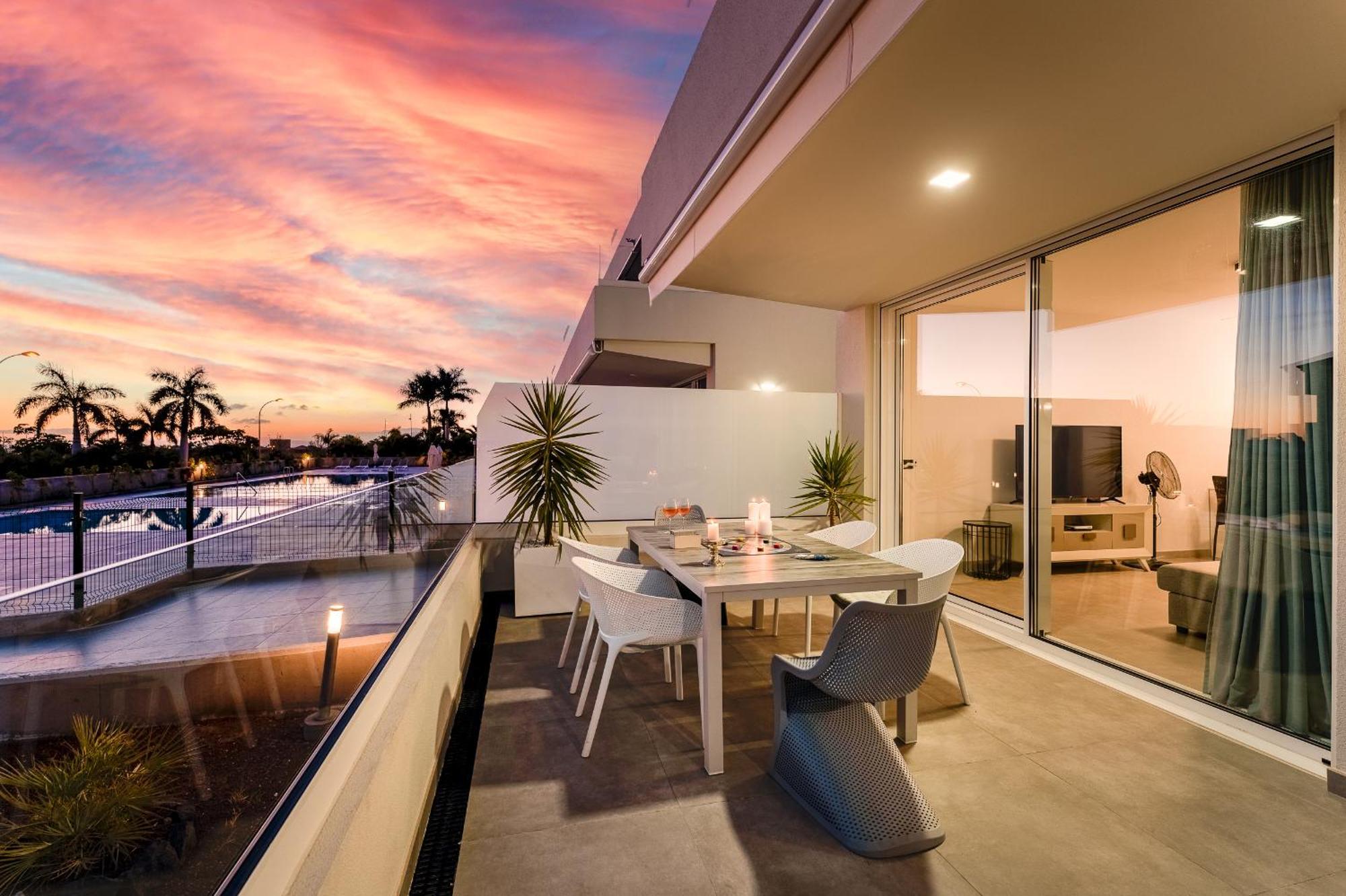 Modern New Terrazas De Costa Adeje. Heated Pool, Big Terrace And Private Parking Appartement *