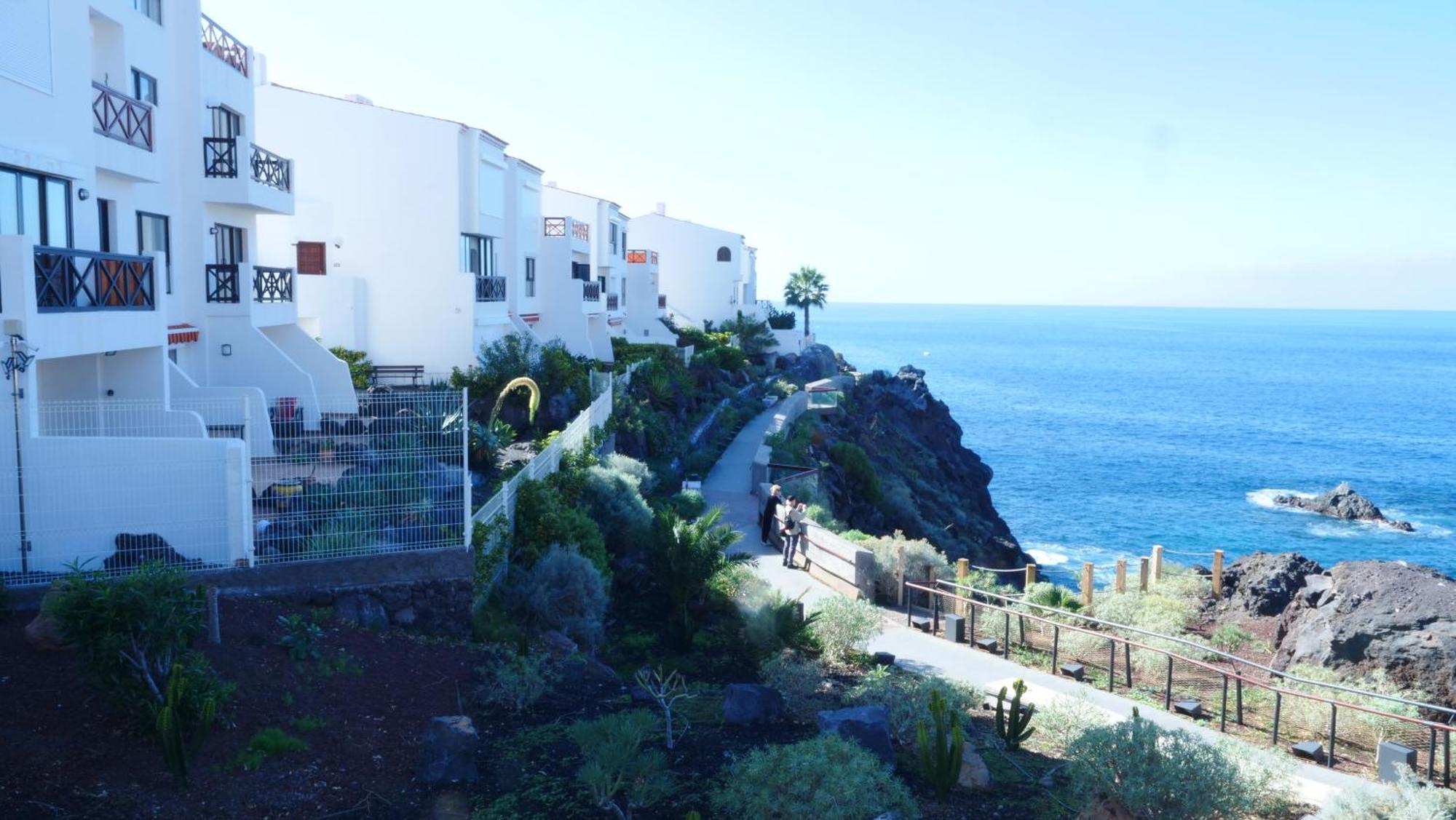 Tuerkiz Kanaan Puerto de Santiago (Tenerife)