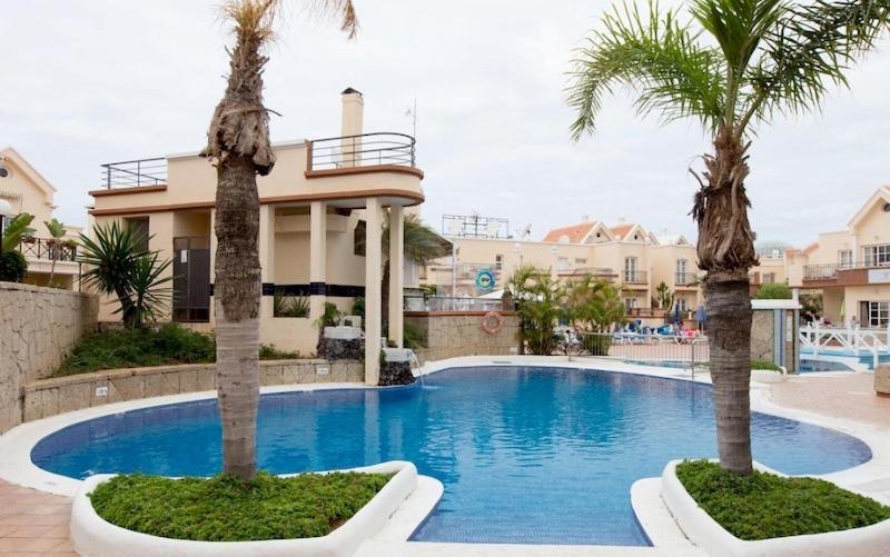 Sarah's - Playa Fanabe *