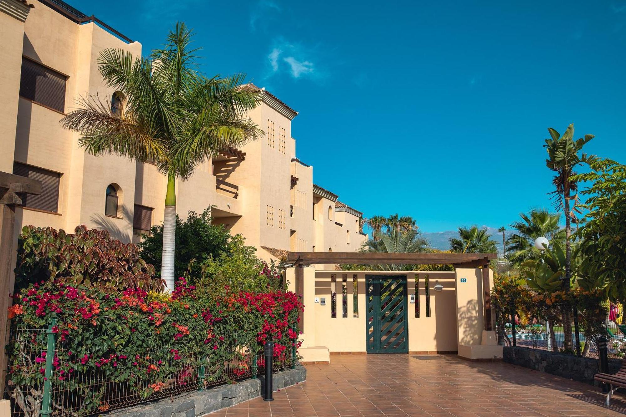 Villa Luxury Amarilla Golf *