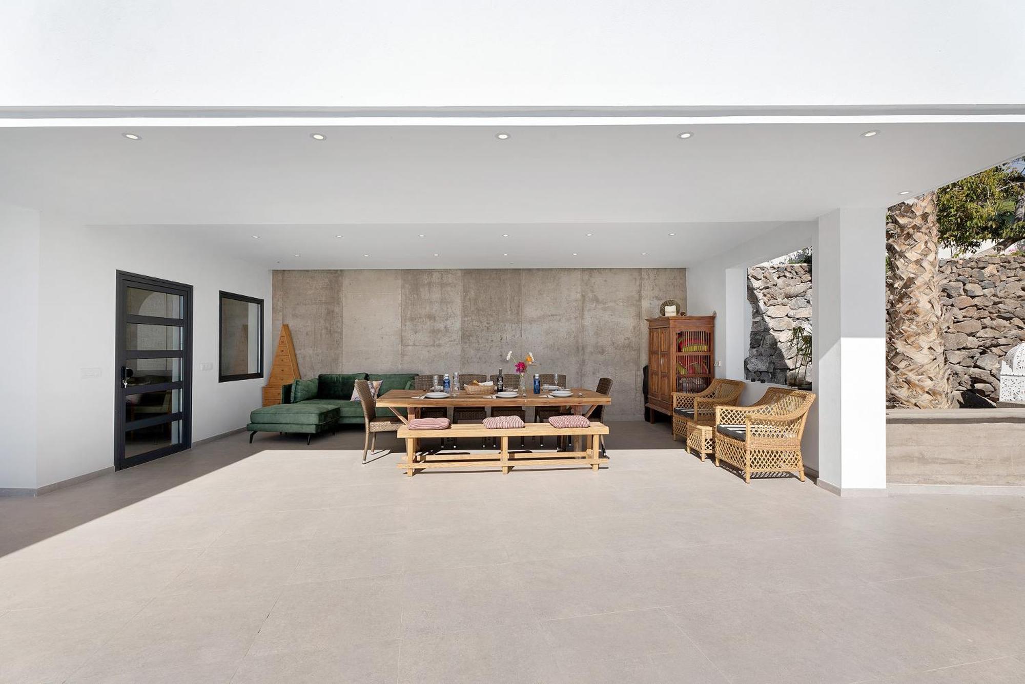 Alba House Villa *
