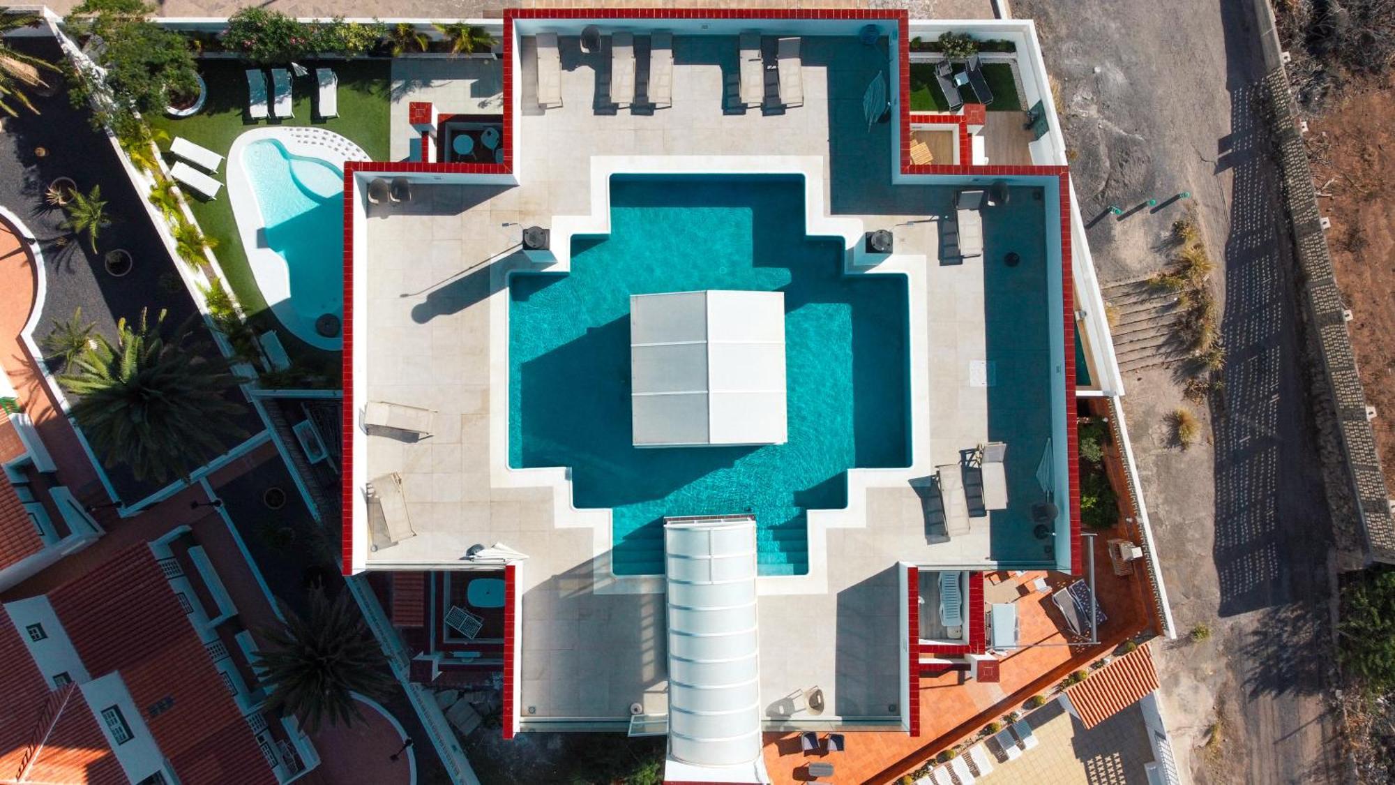 Lilias - Private Heatable Pool, Bbq, Free Wifi Apartment *