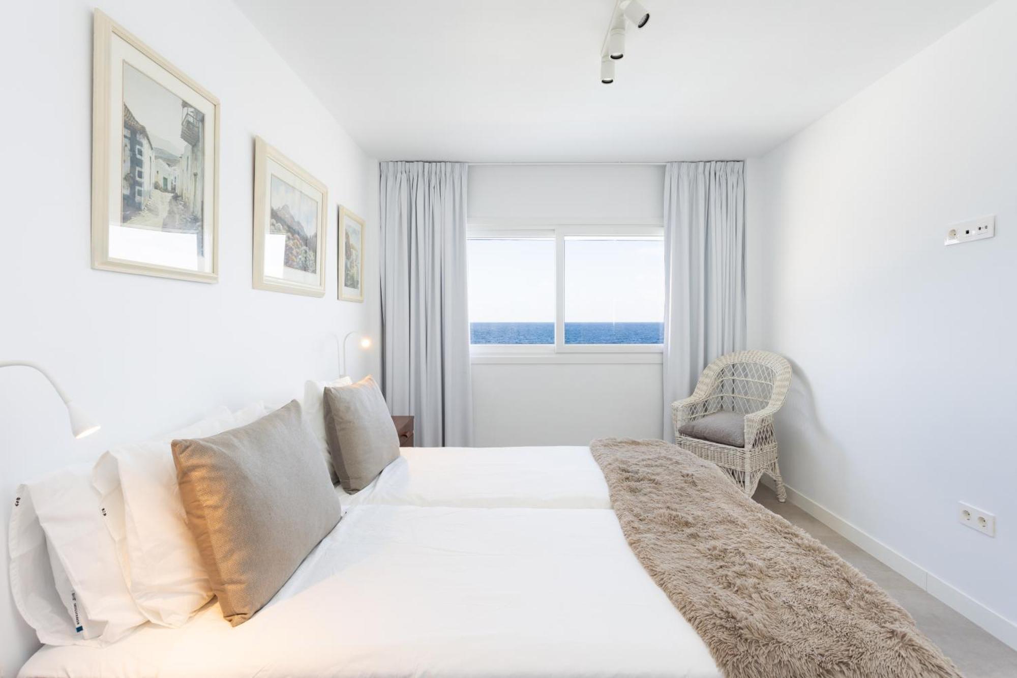 Home2book Stunning Sea Views House, Private Pool