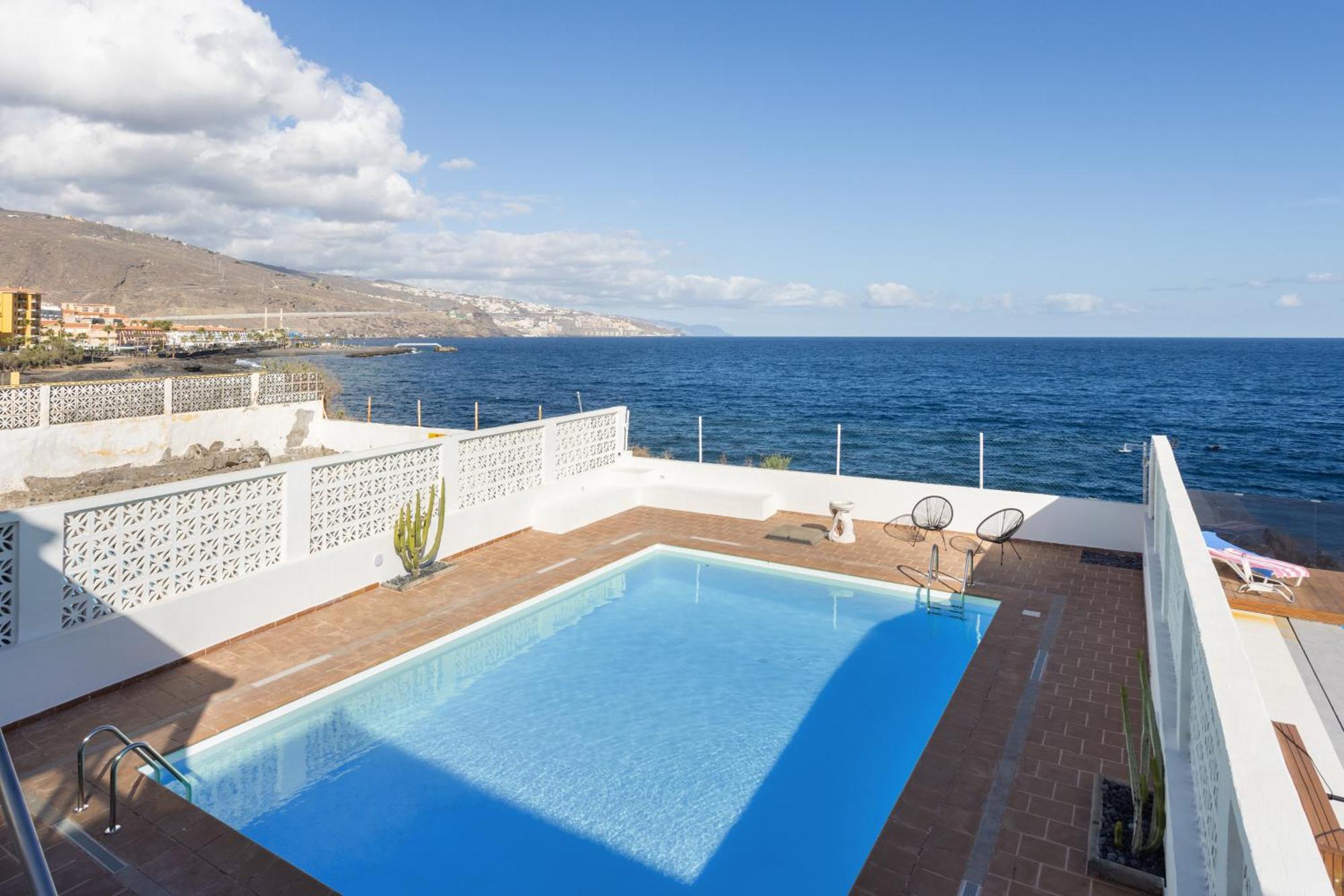 Hébergement de vacances Home2book Stunning Sea Views House, Private Pool